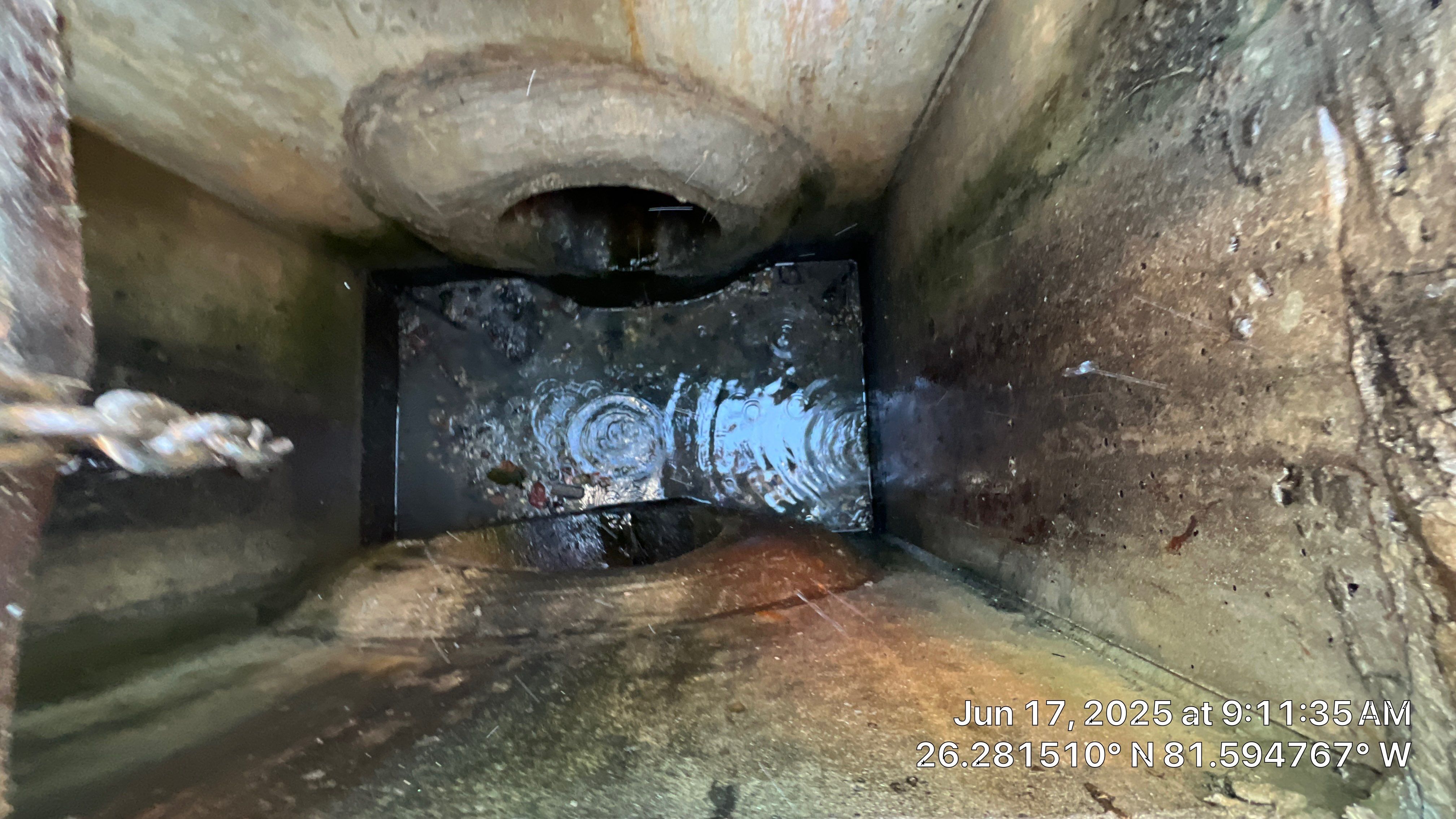 Naples Association Stormwater System Cleaning by APS Power & Water