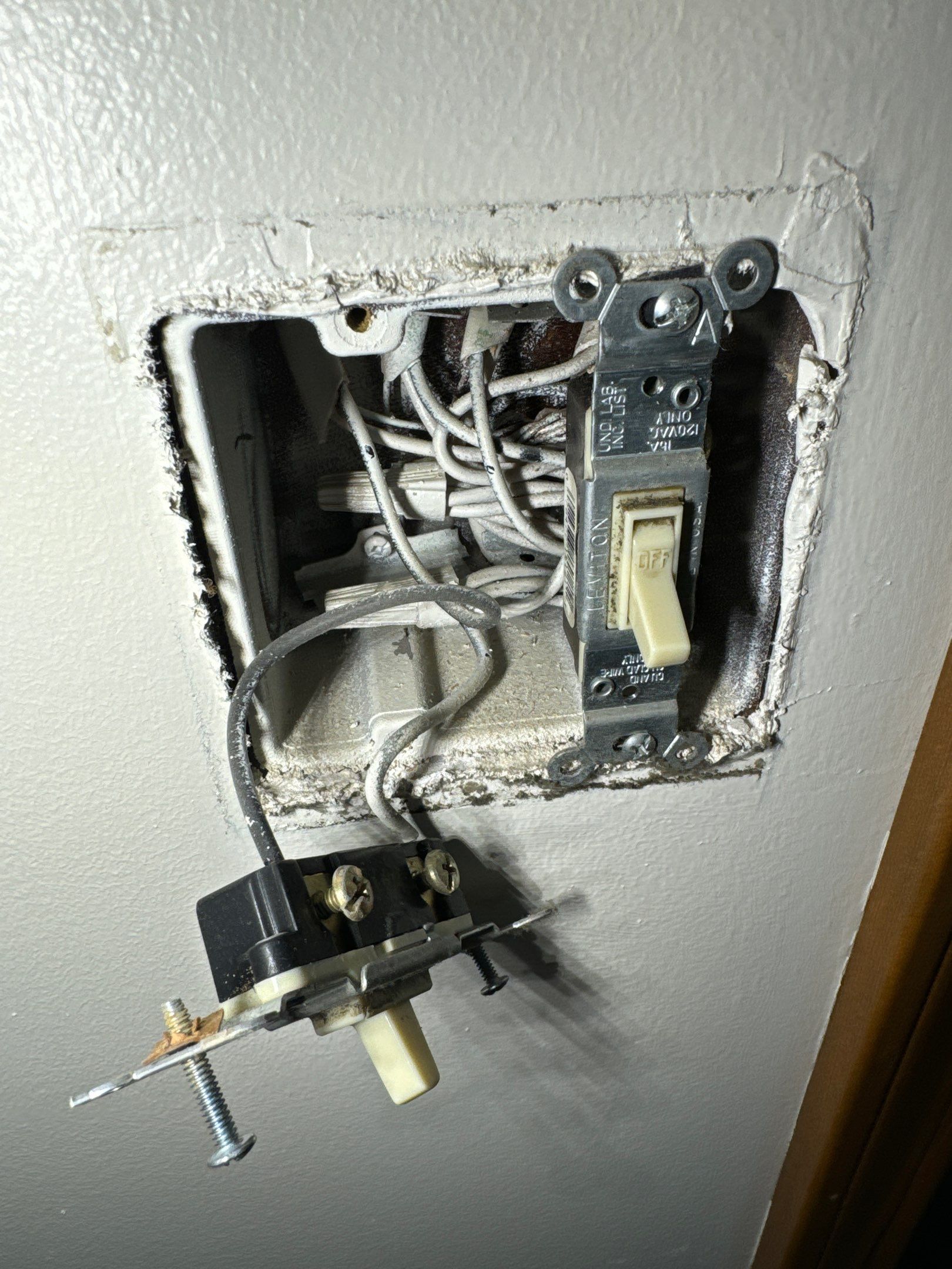 Bathroom Fan/Light Install by Renew Electric