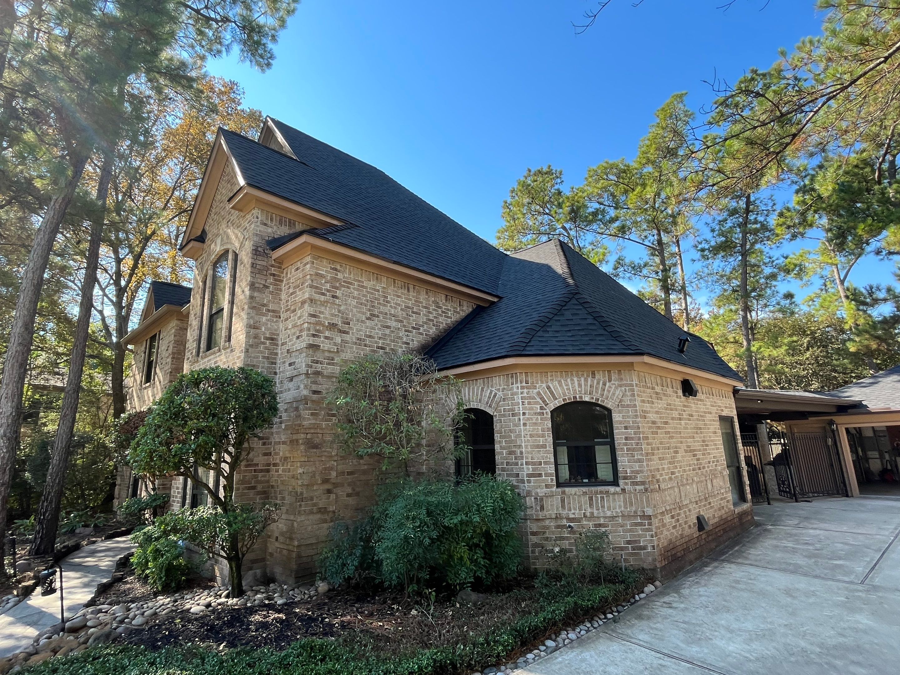 GAF HDZ - Charcoal by Elite Roofing LLC