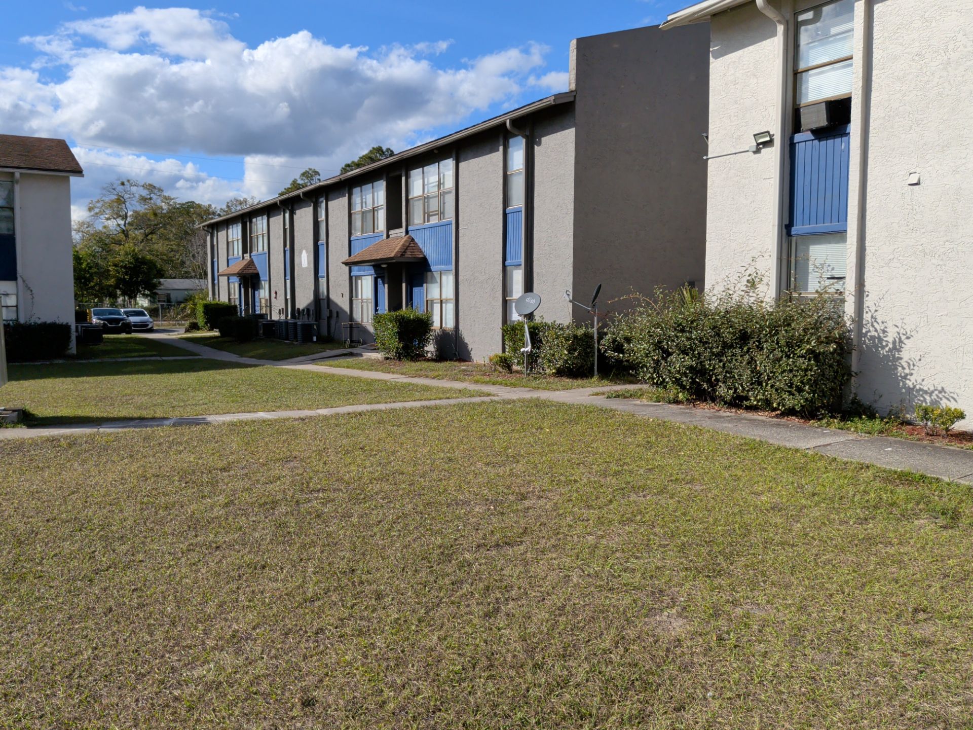 Commercial Landscape Cleanup & Weekly Maintenance — Grassy Pond Apartments by Harmoni Home Services