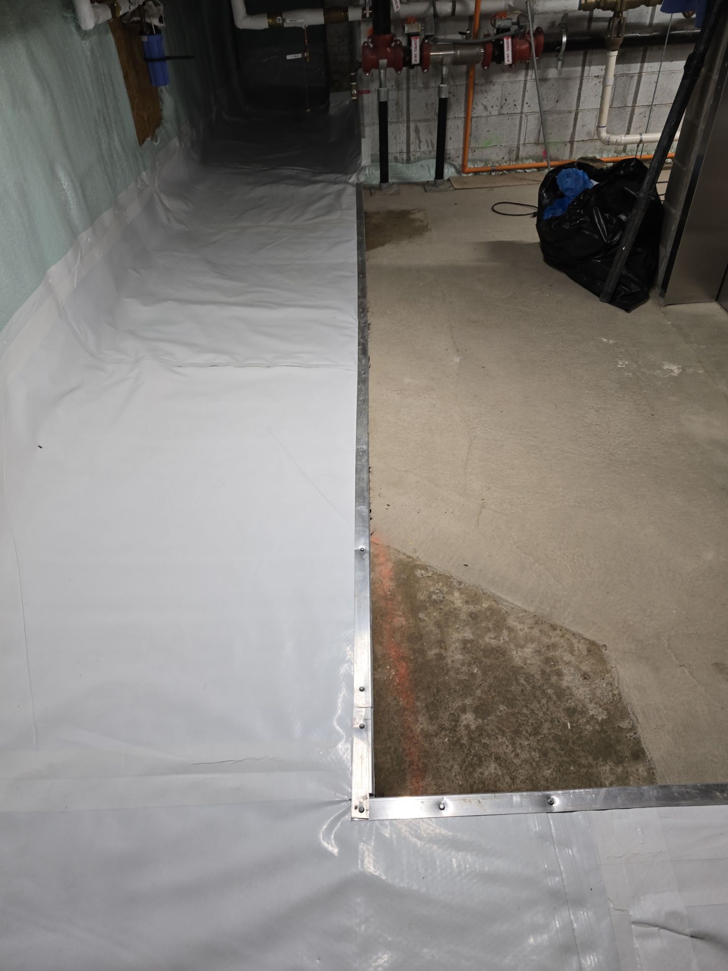 Crawl Space Encapsulation using Closed Cell Spray Foam by NYS Foam & Energy