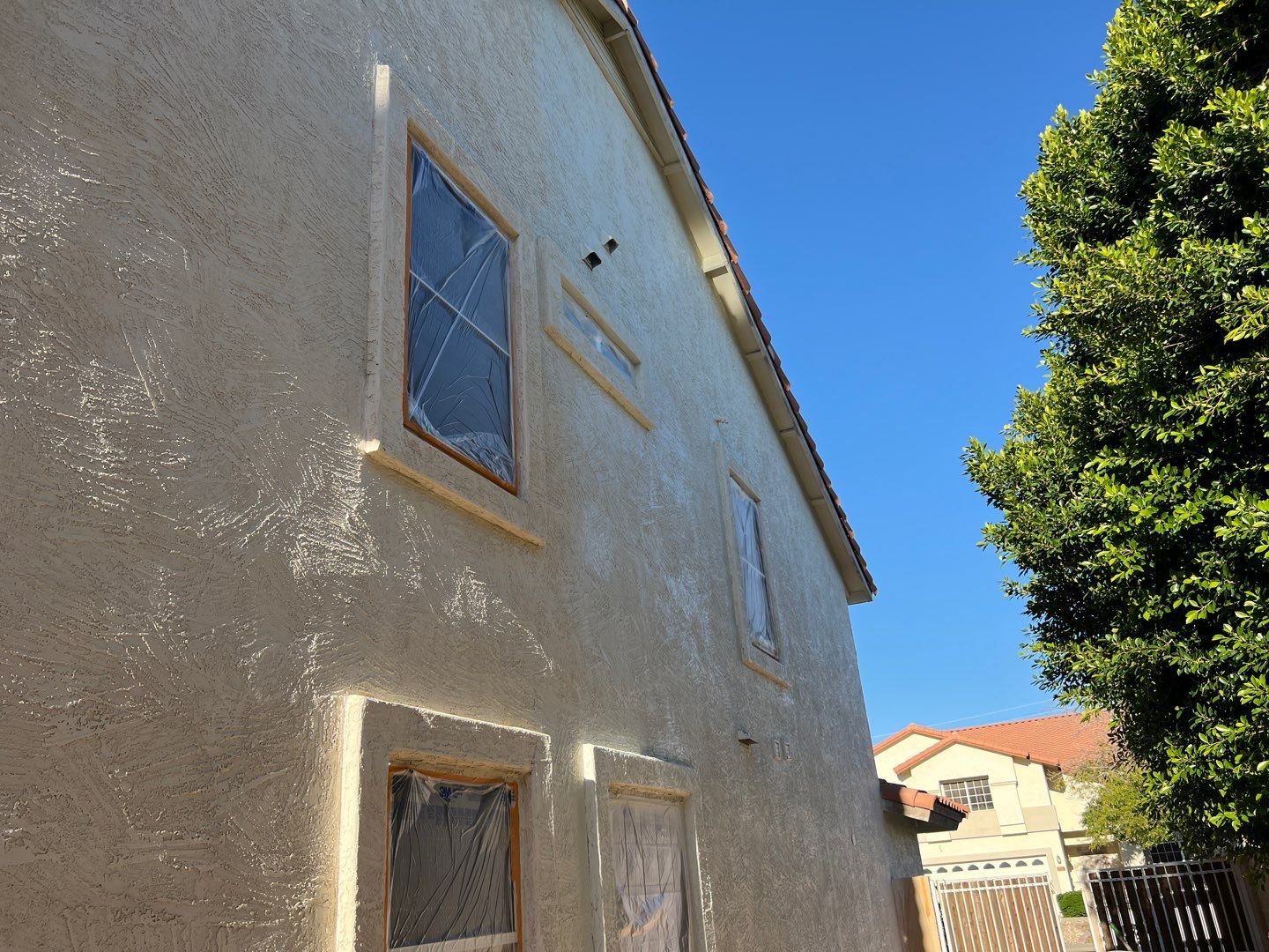 Exterior Painting using Dunn-Edwards EVERSHIELD®  by Crash of Rhinos Painting & Garage Floors