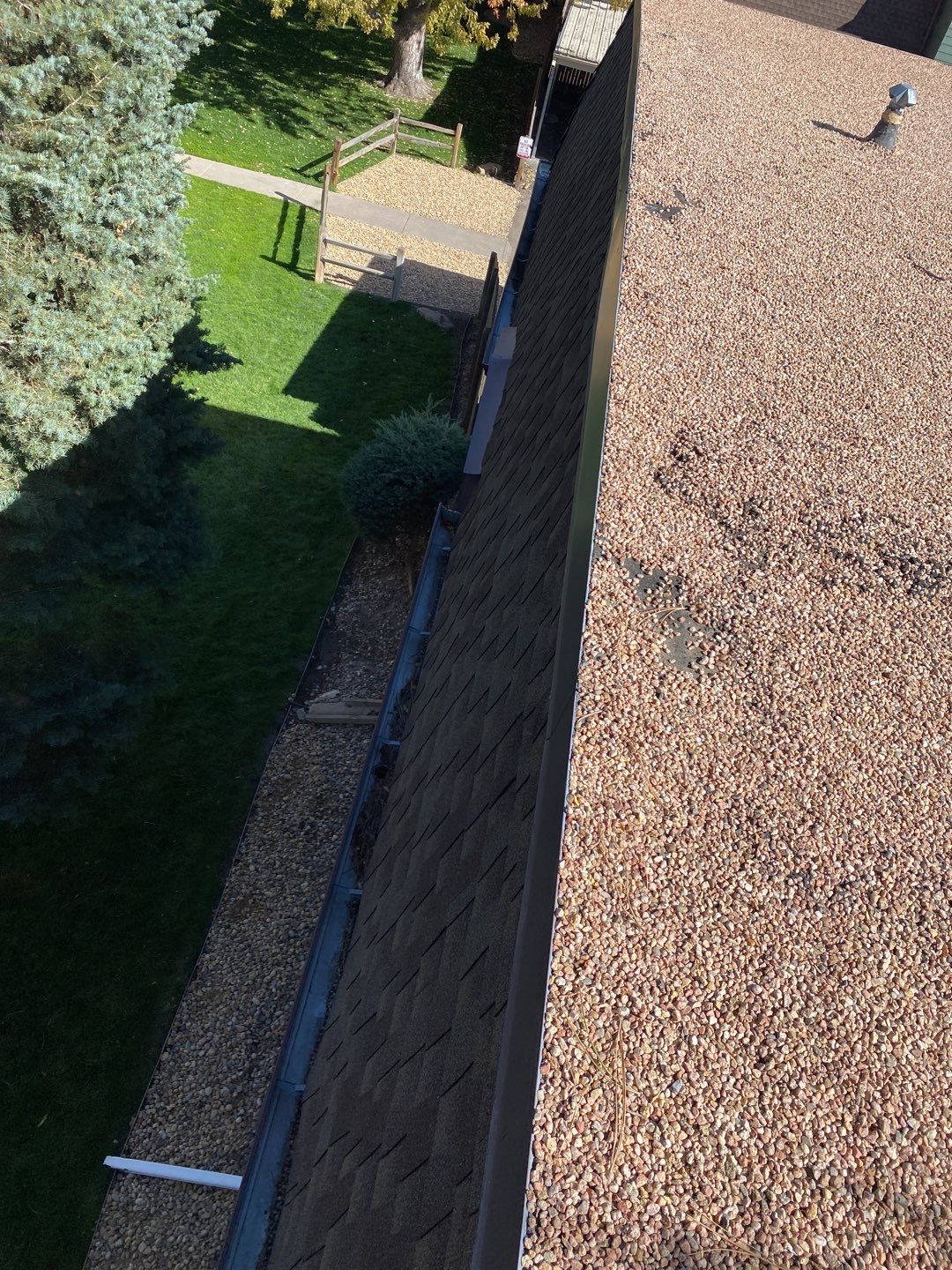 Commercial Roofing Installation using MuleHide EPDM .60 - BLACK by A to Z Roofing