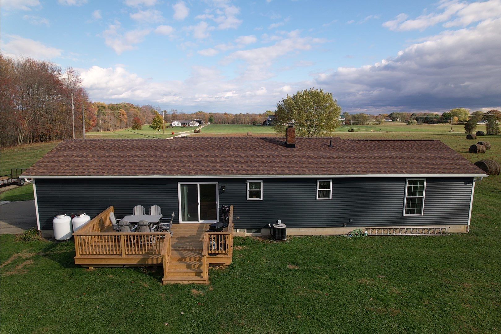 Dellroy Ohio Shingle Roof, Siding and Deck Installation by Pine Ridge Roofing LLC