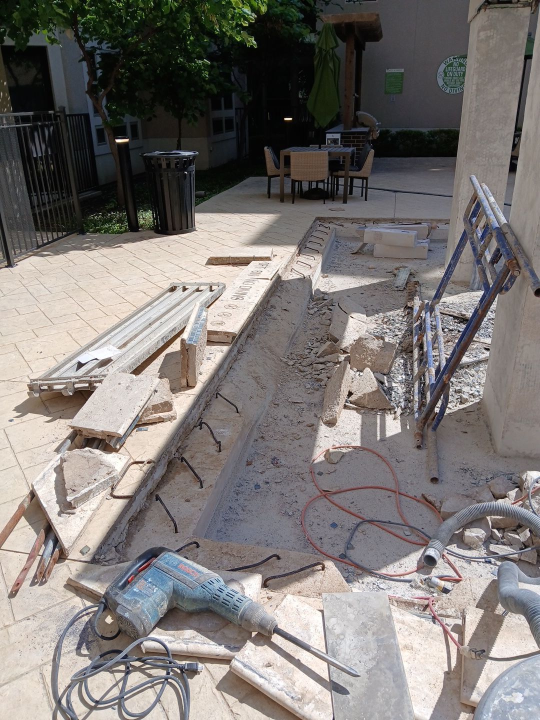 Waterford Frisco by Sink or Swim Pools