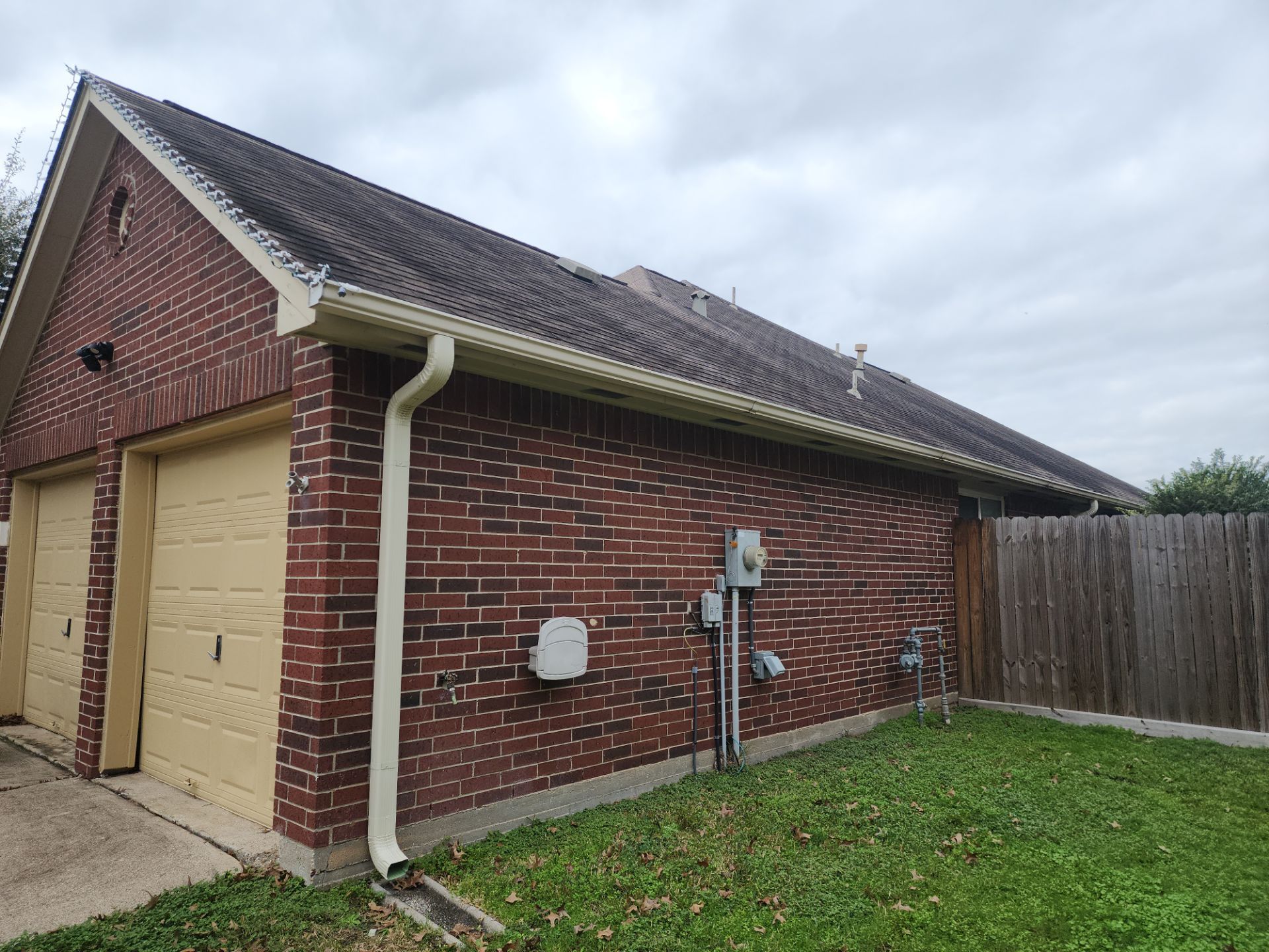 Roof Replacement Houston by Roof Repair Company