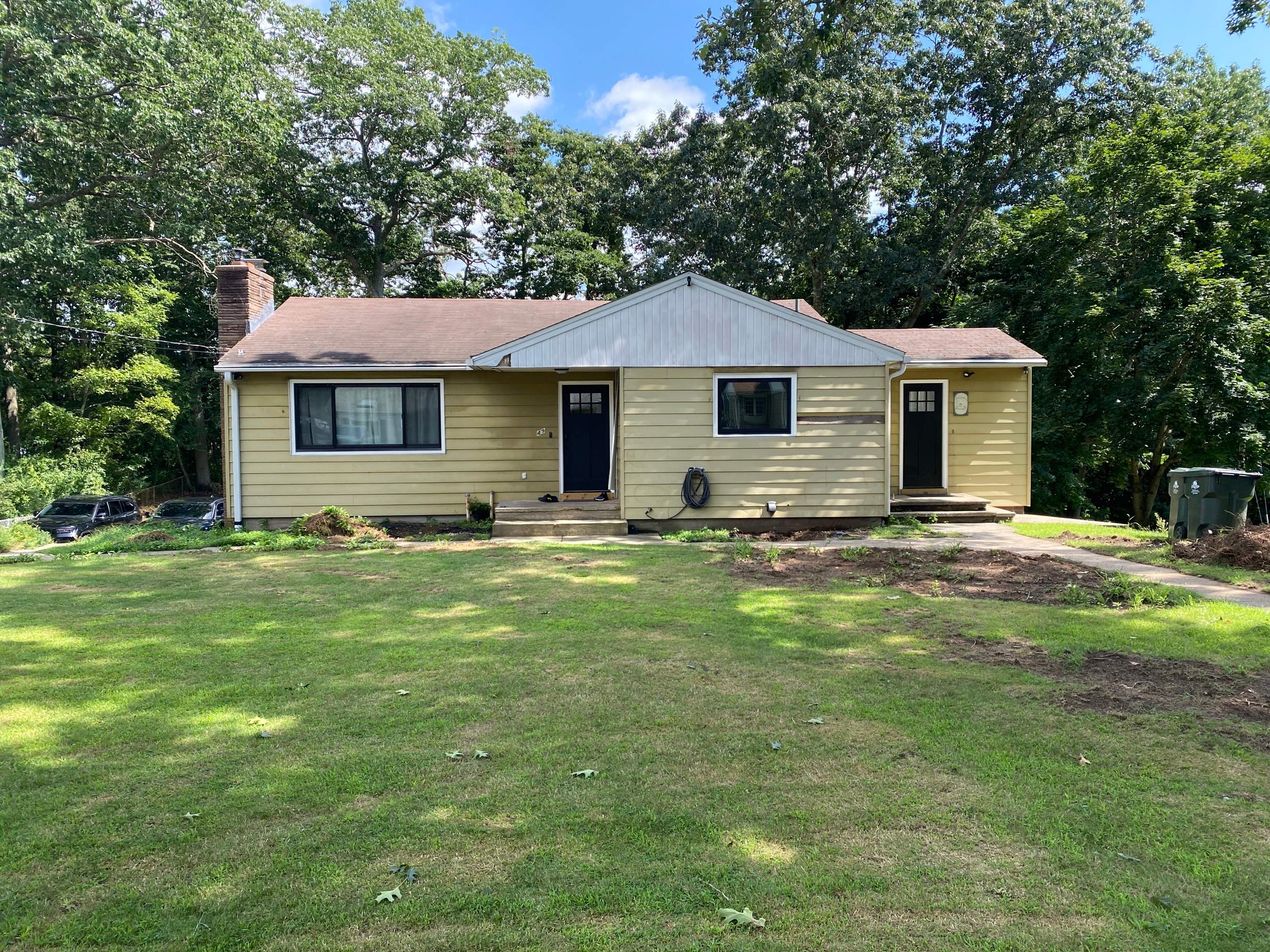 Siding Installation using Certainteed monogram charcoal gray Owens Corning Onyx Black by A Plus Exterior