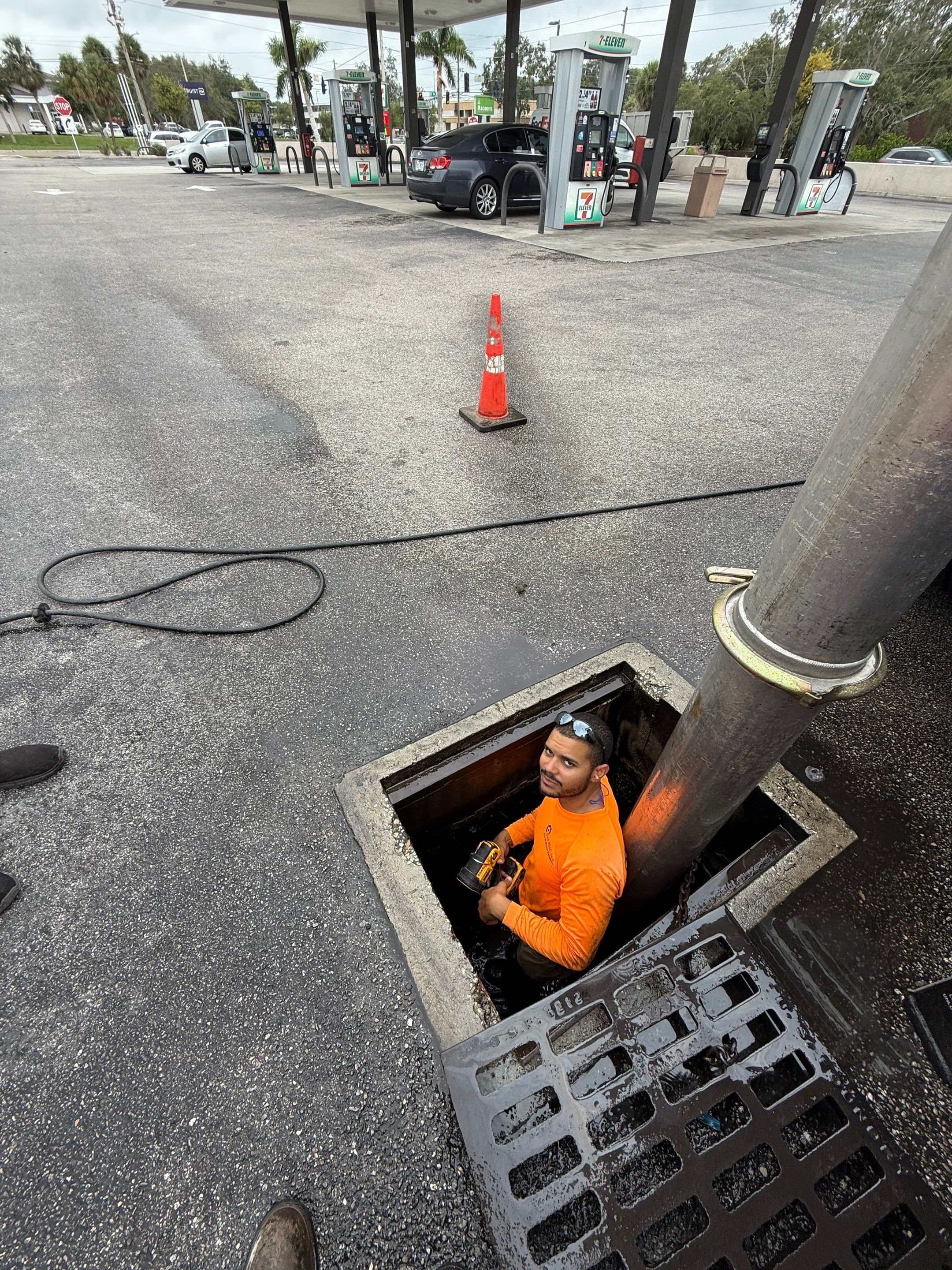 St. Petersburg 7-Eleven Stormwater System Cleaning by Don Mar, Inc. Storm Water Solutions