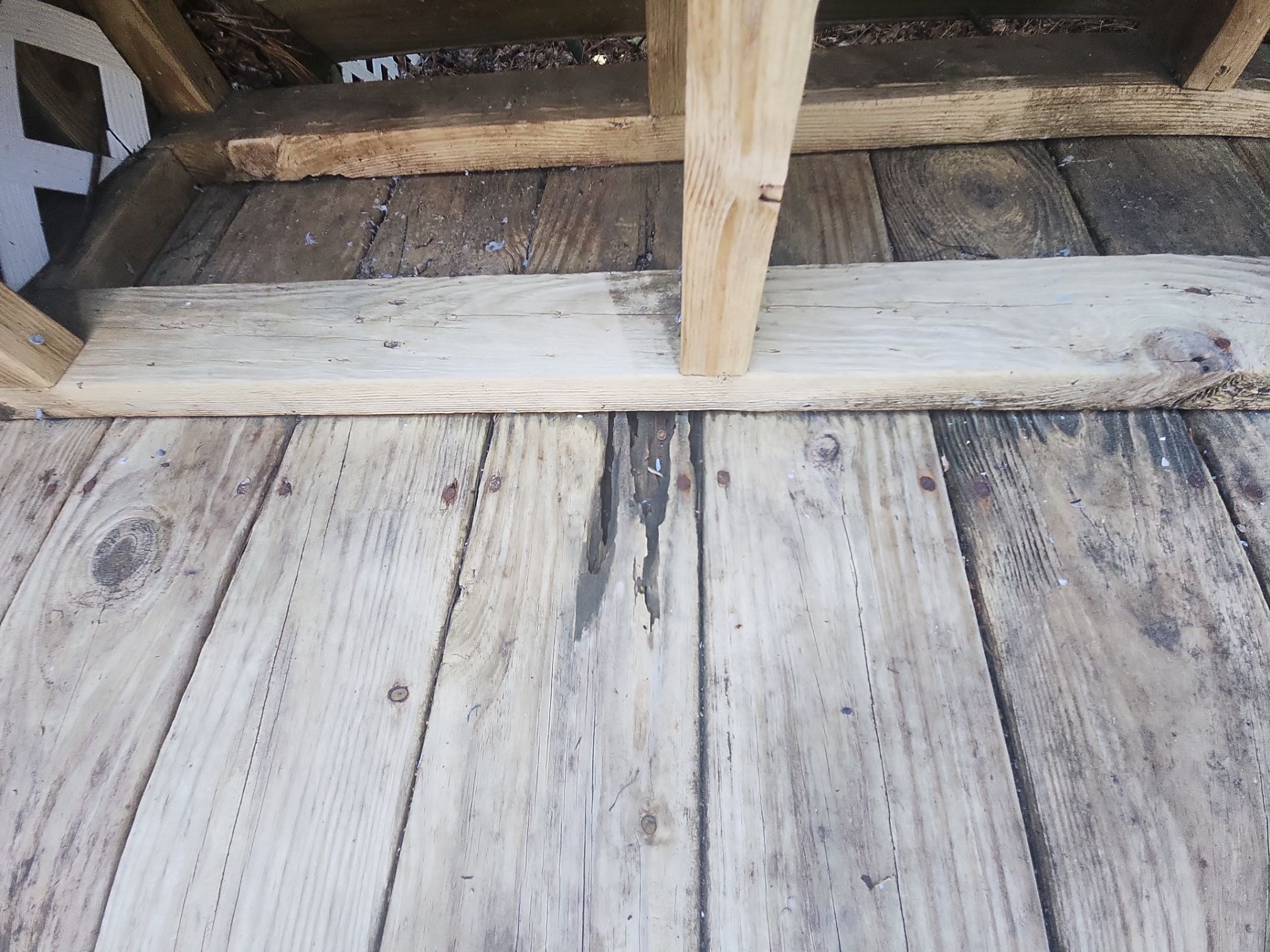 Deck using AcryFin by DuraSeal