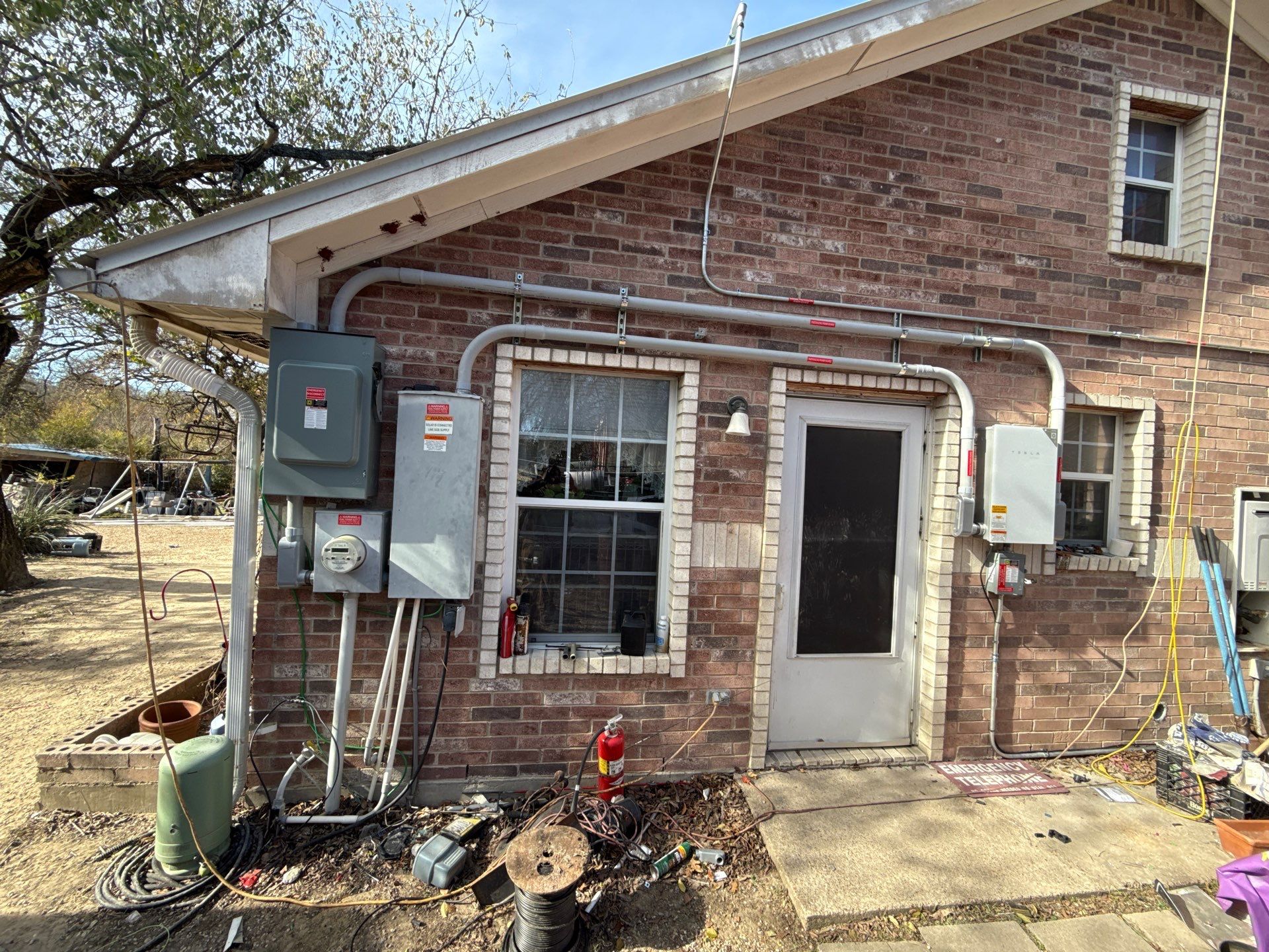 Glendas 12.15KW Solar and 13.5KW Battery Backup by Trojan Solar