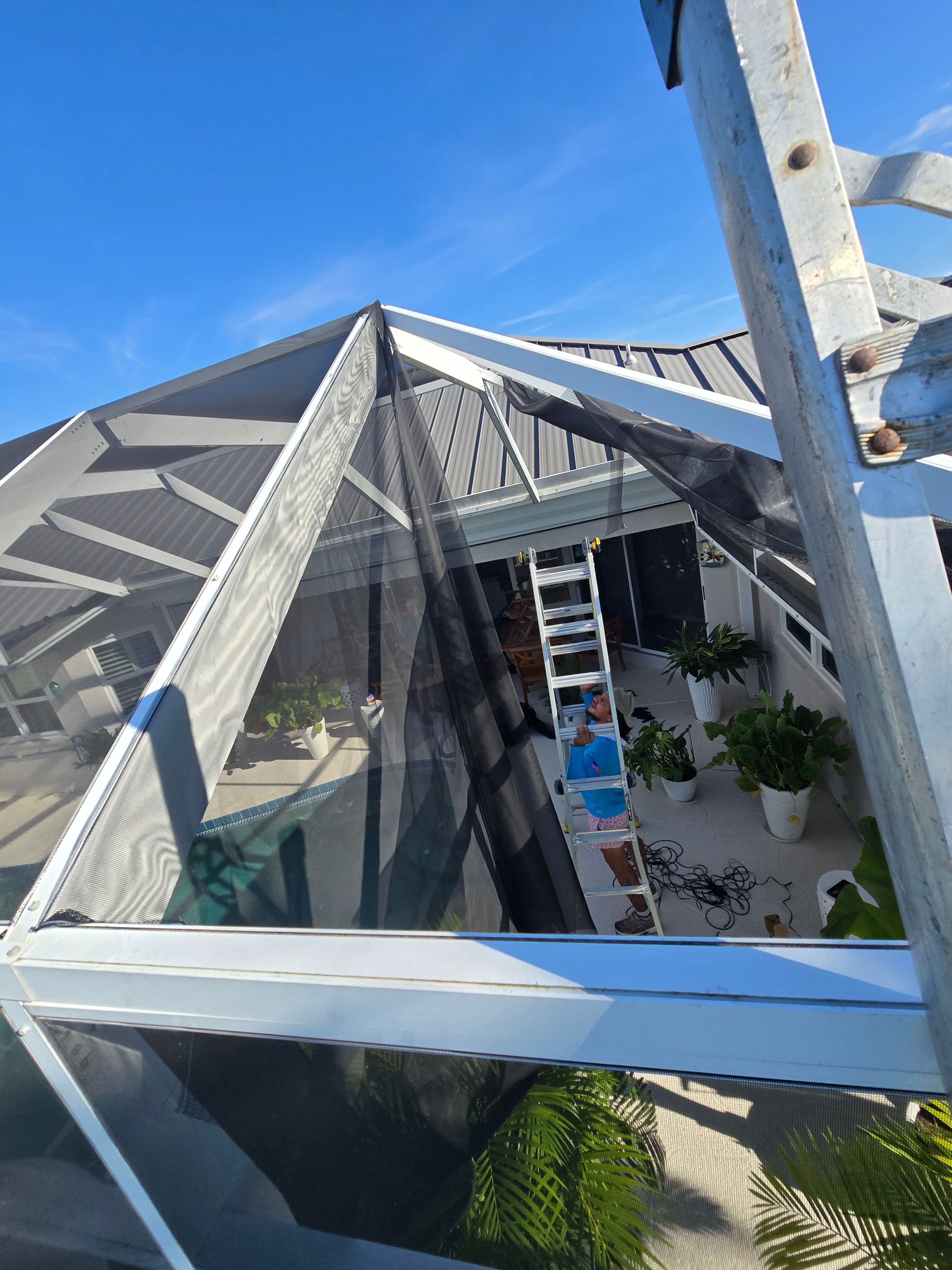 Rescreen of Pool Cage by Screen Experts, LLC 