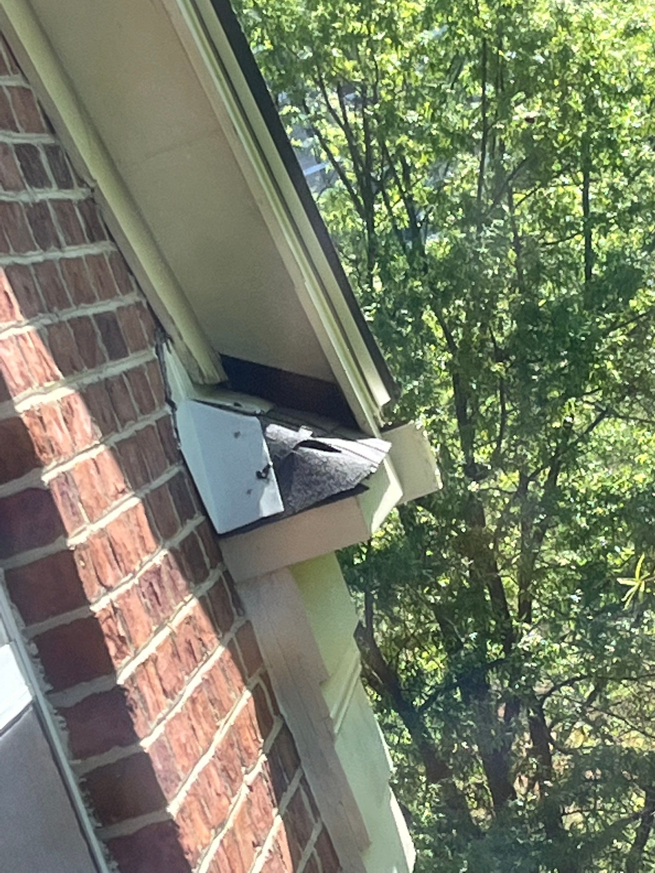 Alexandria: CertainTeed Landmark Pro Designer Shingles in Max Def Georgetown Gray by RM Banning, Inc.