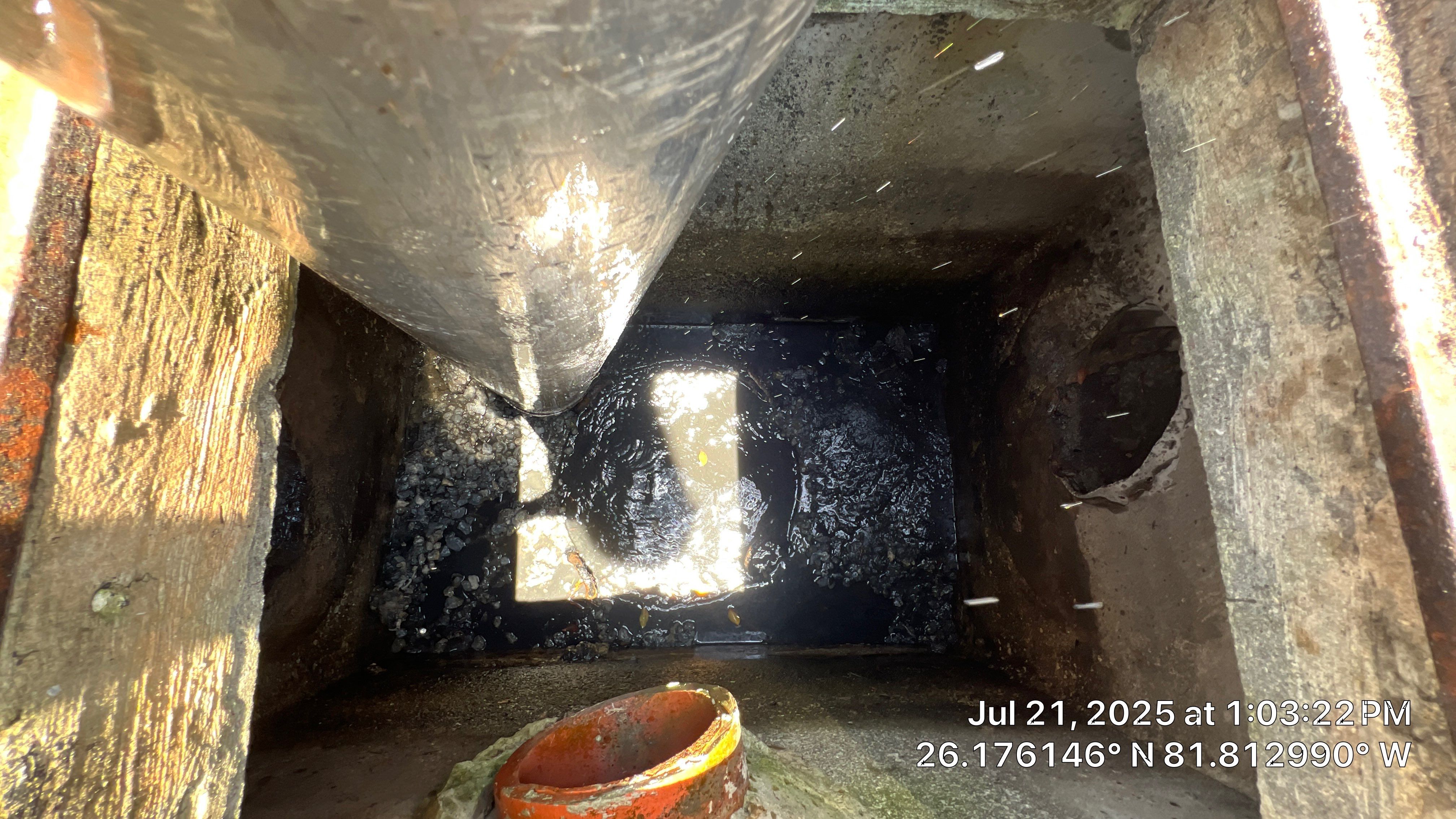 Naples Condo Complex Stormwater System Maintenance and Hurricane Cleanup by APS Power & Water