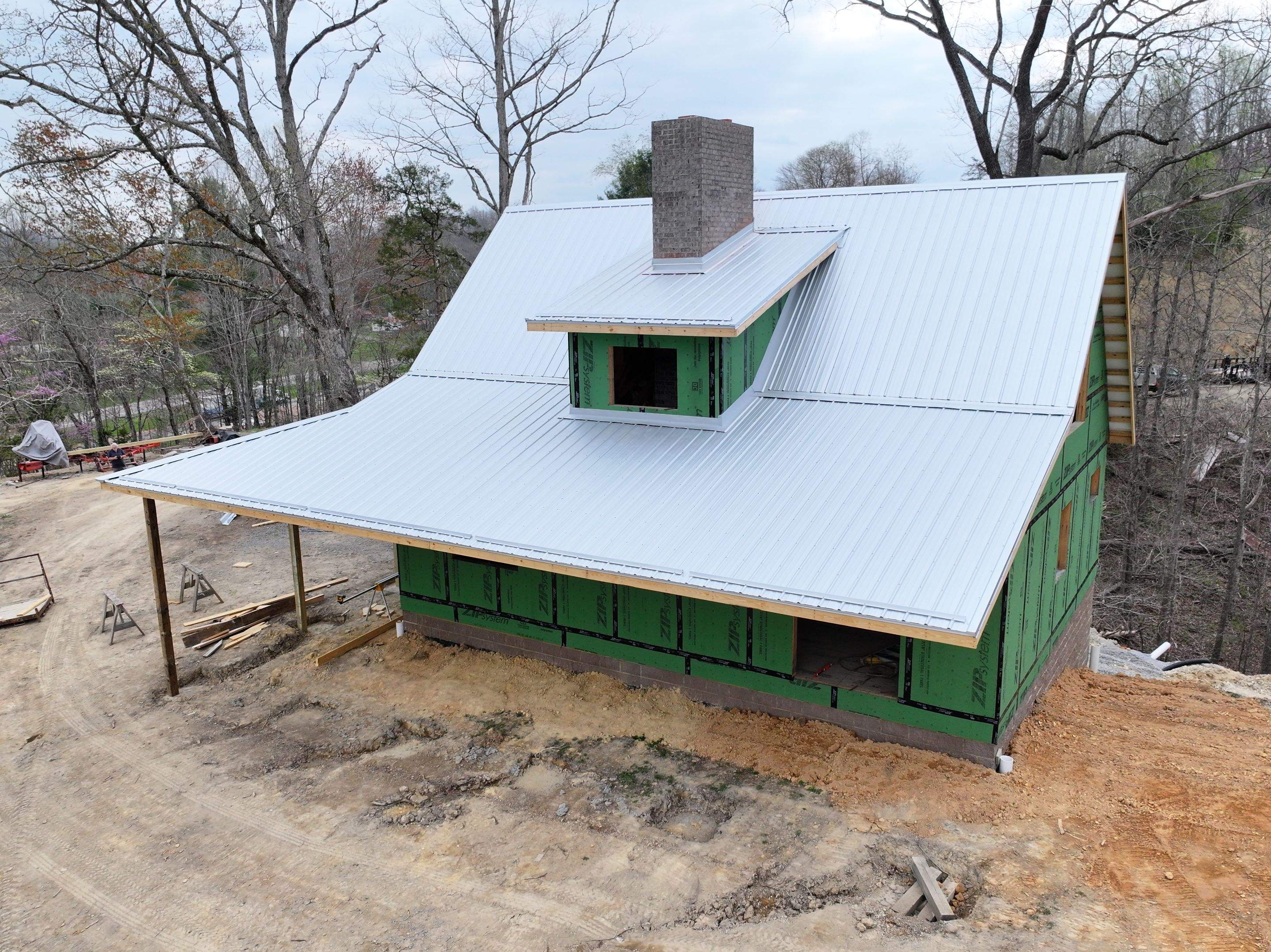 Cox Residence by Omnia Roofing