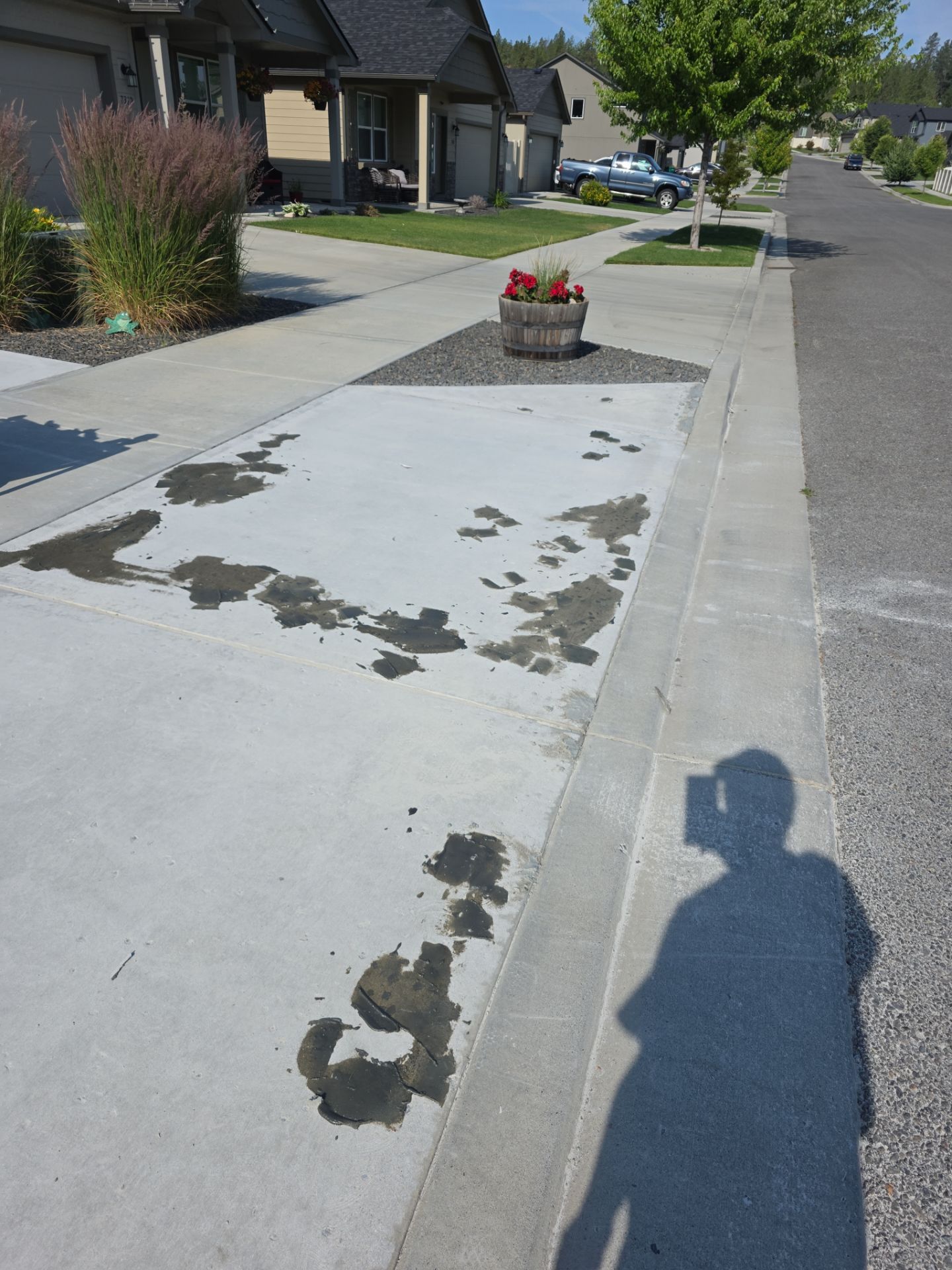 Driveway in Quartzite Hybrid by Croc Coatings, LLC