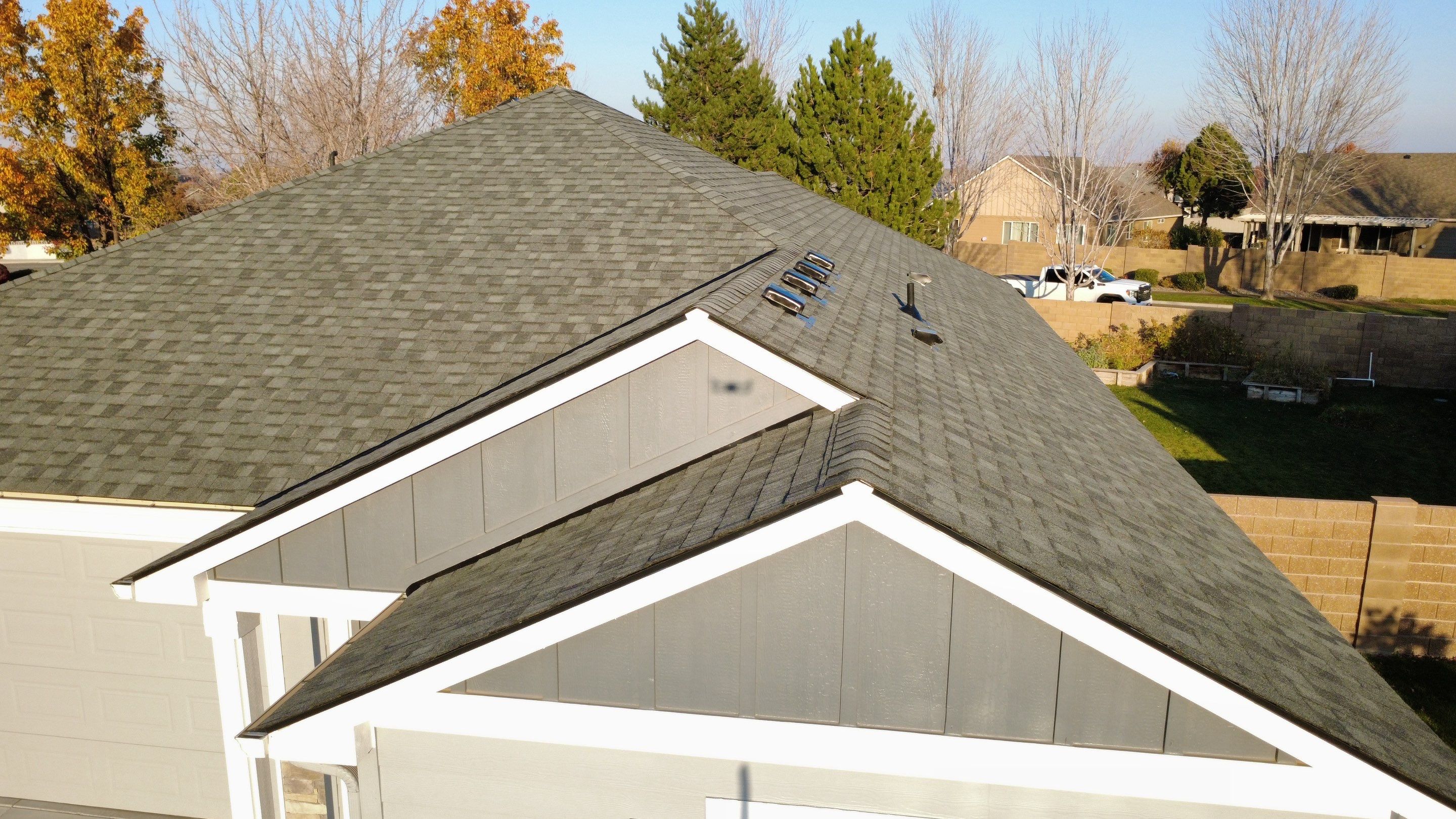 Residential Roof Replacement with CertainTeed Landmark Shingles in Kennewick by Alpine Roofing