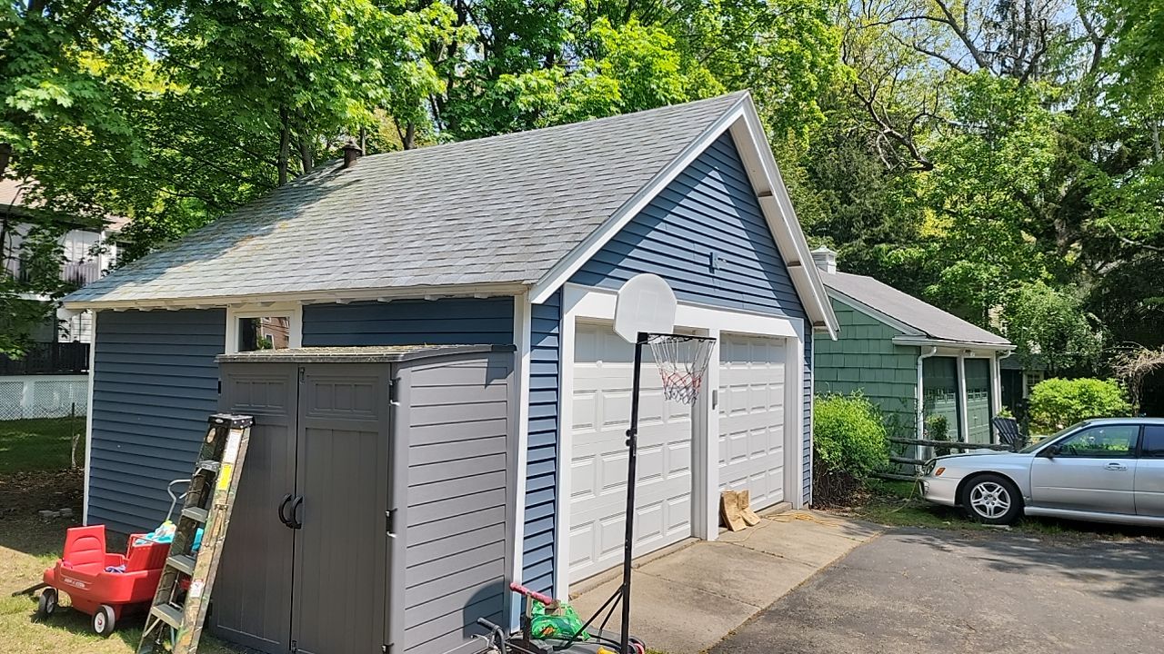 Vinyl Siding installtion in Newton, MA by UBrothers Construction