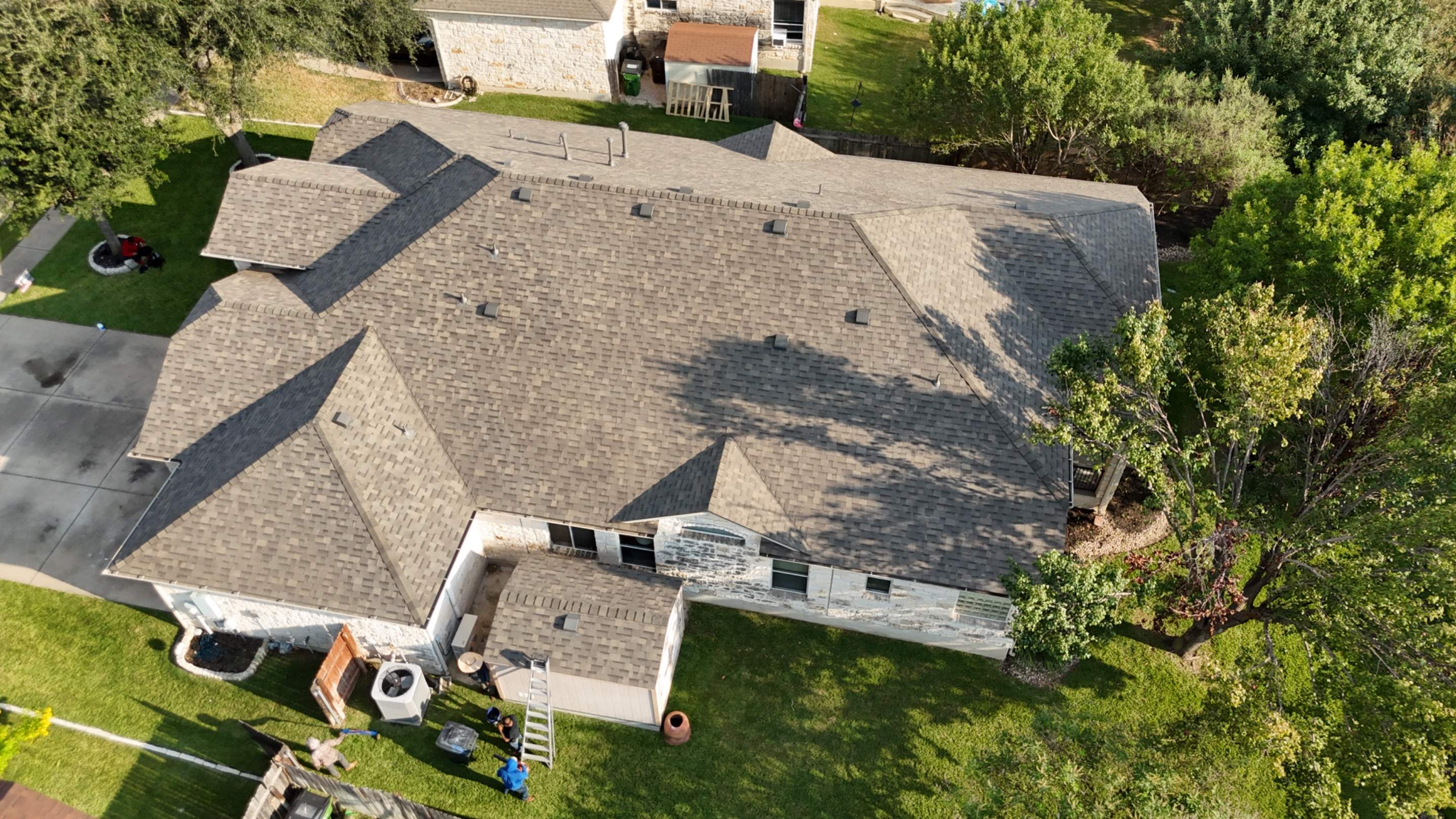 Weathered Wood - Malarkey Vista by RoofsOnly.com