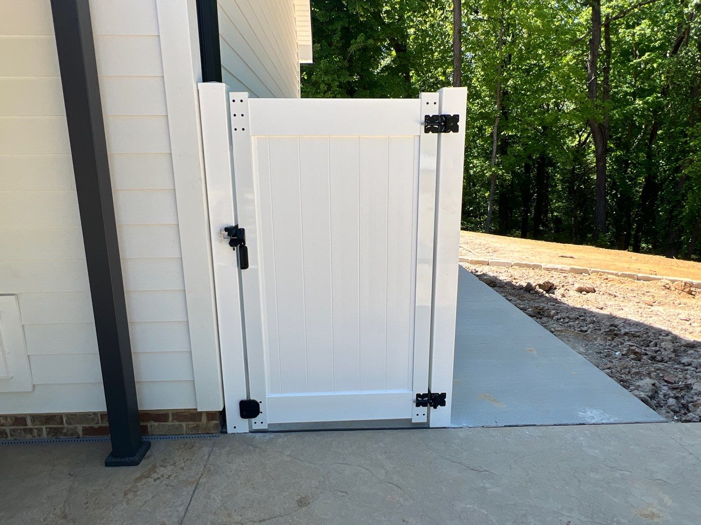 Privacy vinyl fence by Mr. Fence