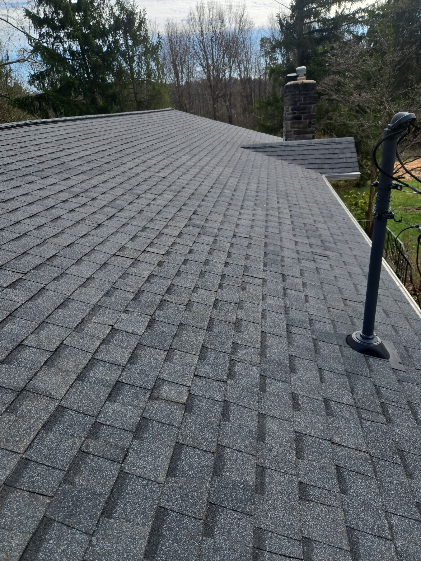 Sarah S: Atlas Pinnacle, Color, Pewter, Drip Edge, Color, White by Eagle Eye Roofing