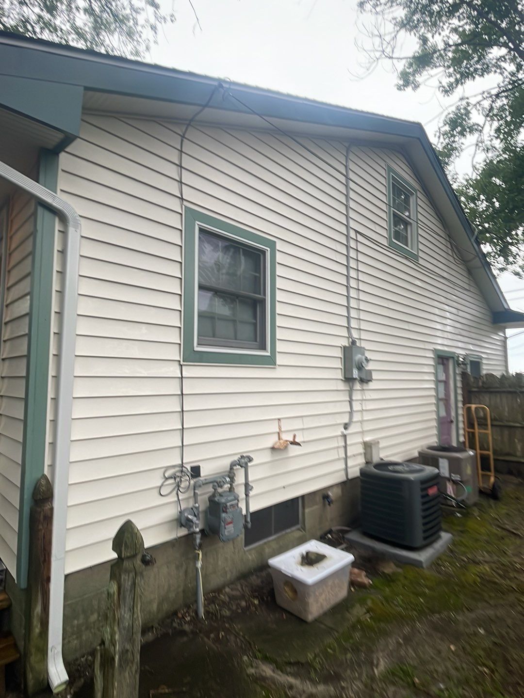 Deck Cleaning & House Wash by SJ Exterior