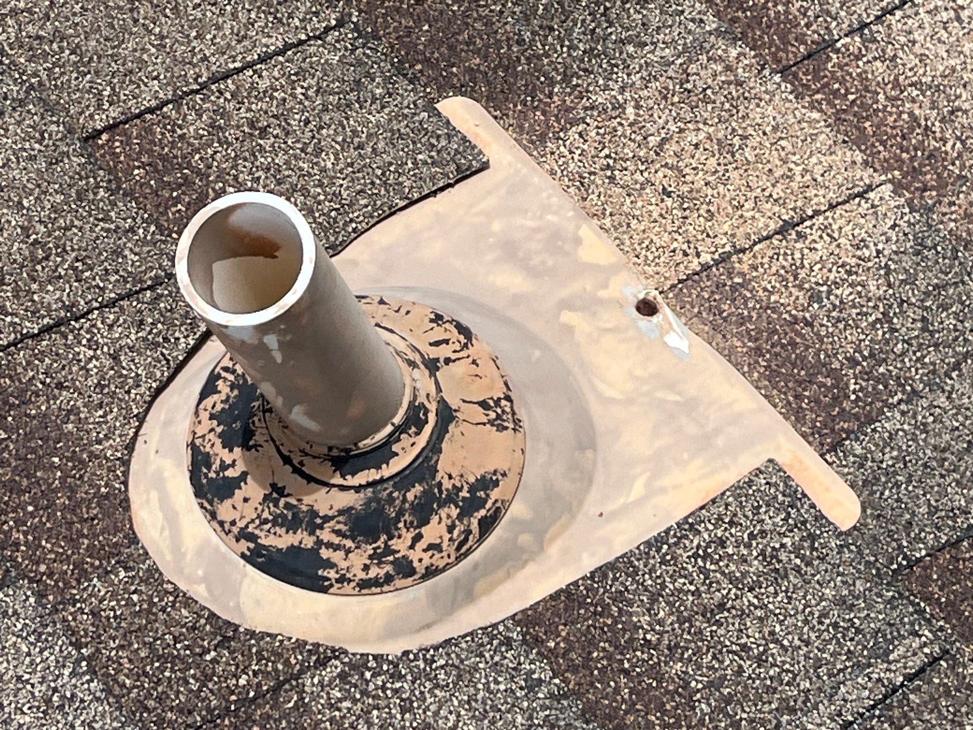 Hail Damage using Owen's Corning Duration (Lifetime) Shingles by Roof Repair Company