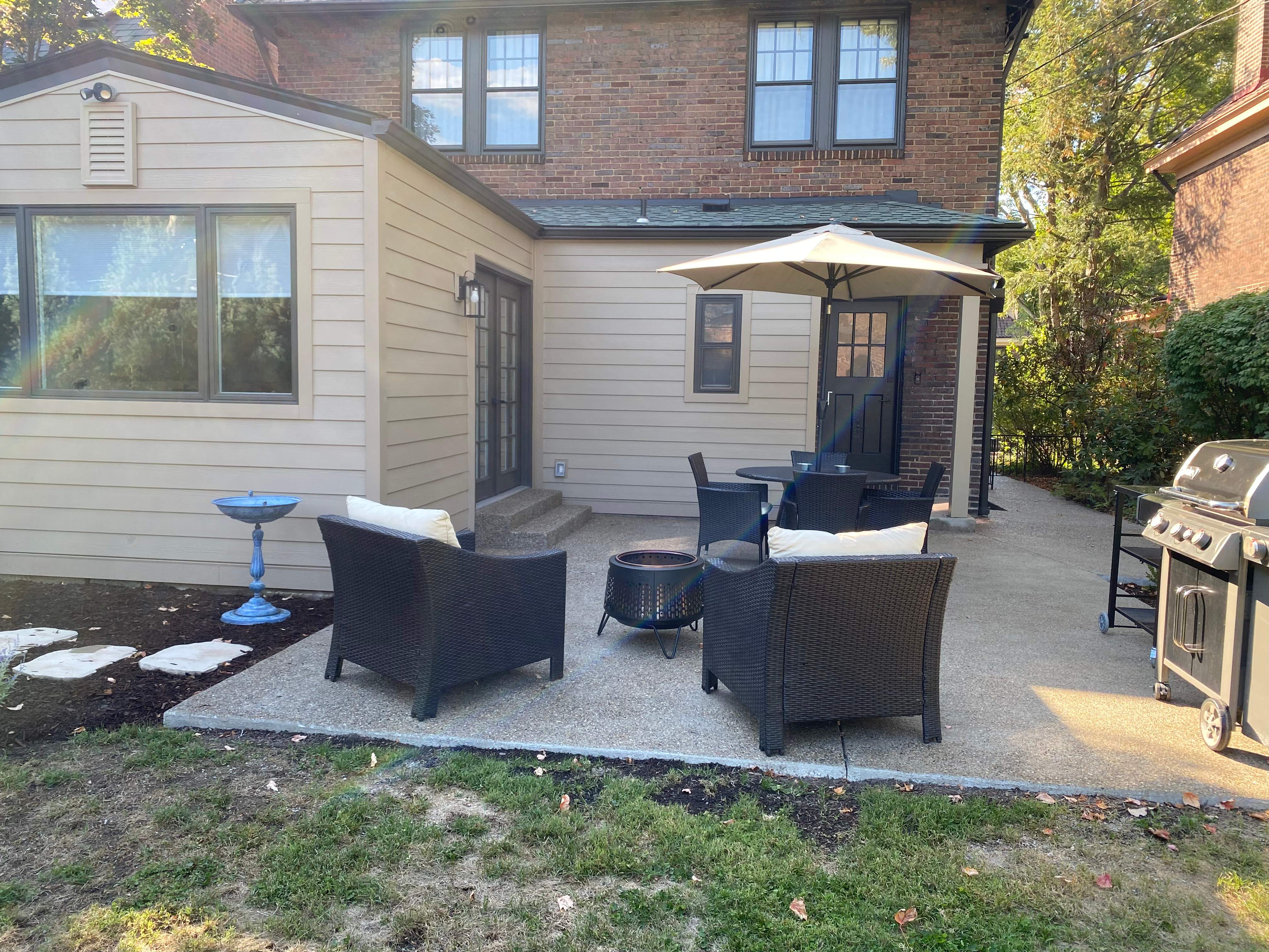 Vinyl Siding Installation and Exterior Repairs for Pittsburgh Home Addition by Ideal Siding Pittsburgh