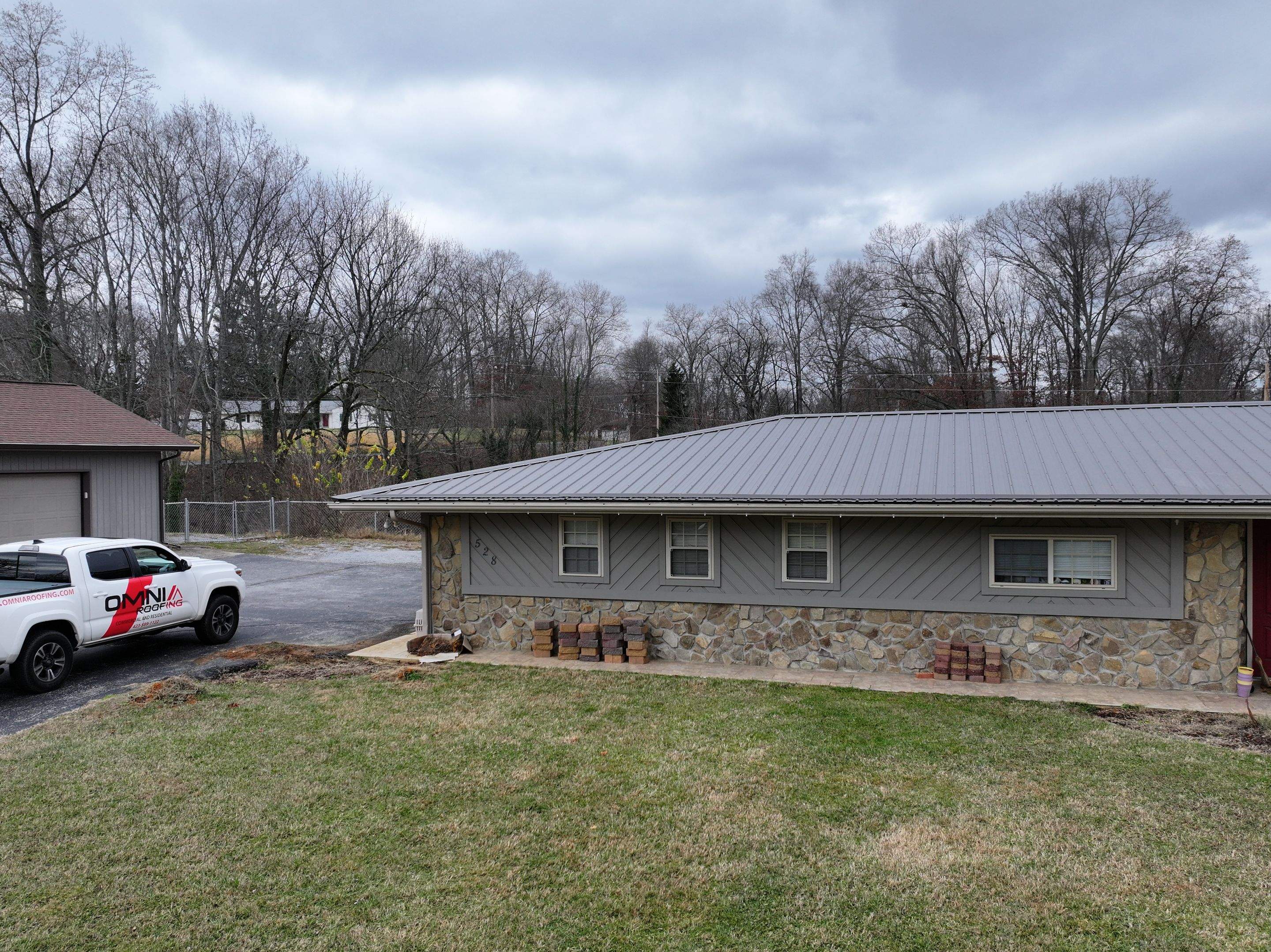 Donnely Residence by Omnia Roofing