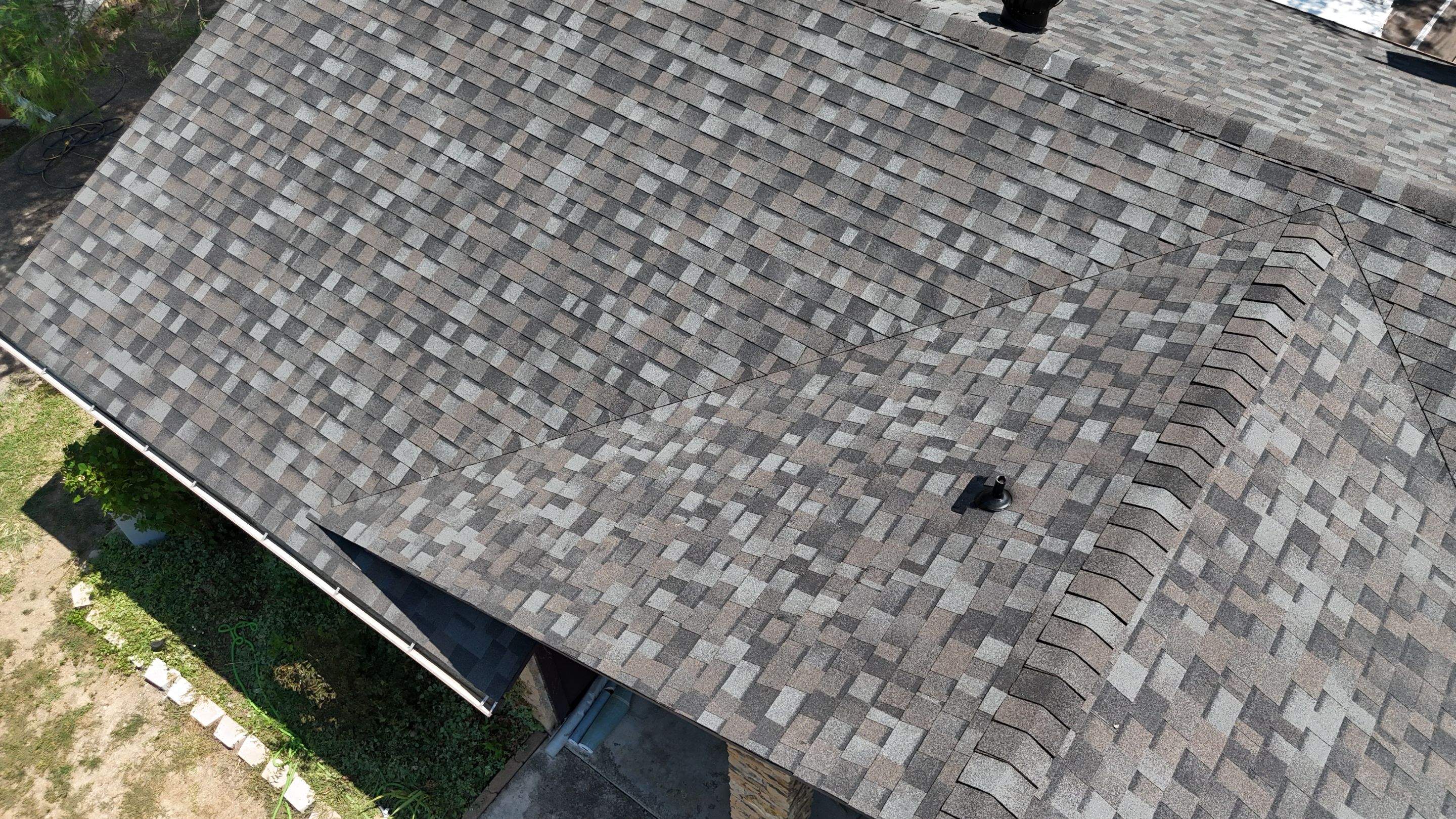 Williamsburg Gray - Owens Corning TruDefinition Duration by RoofsOnly.com