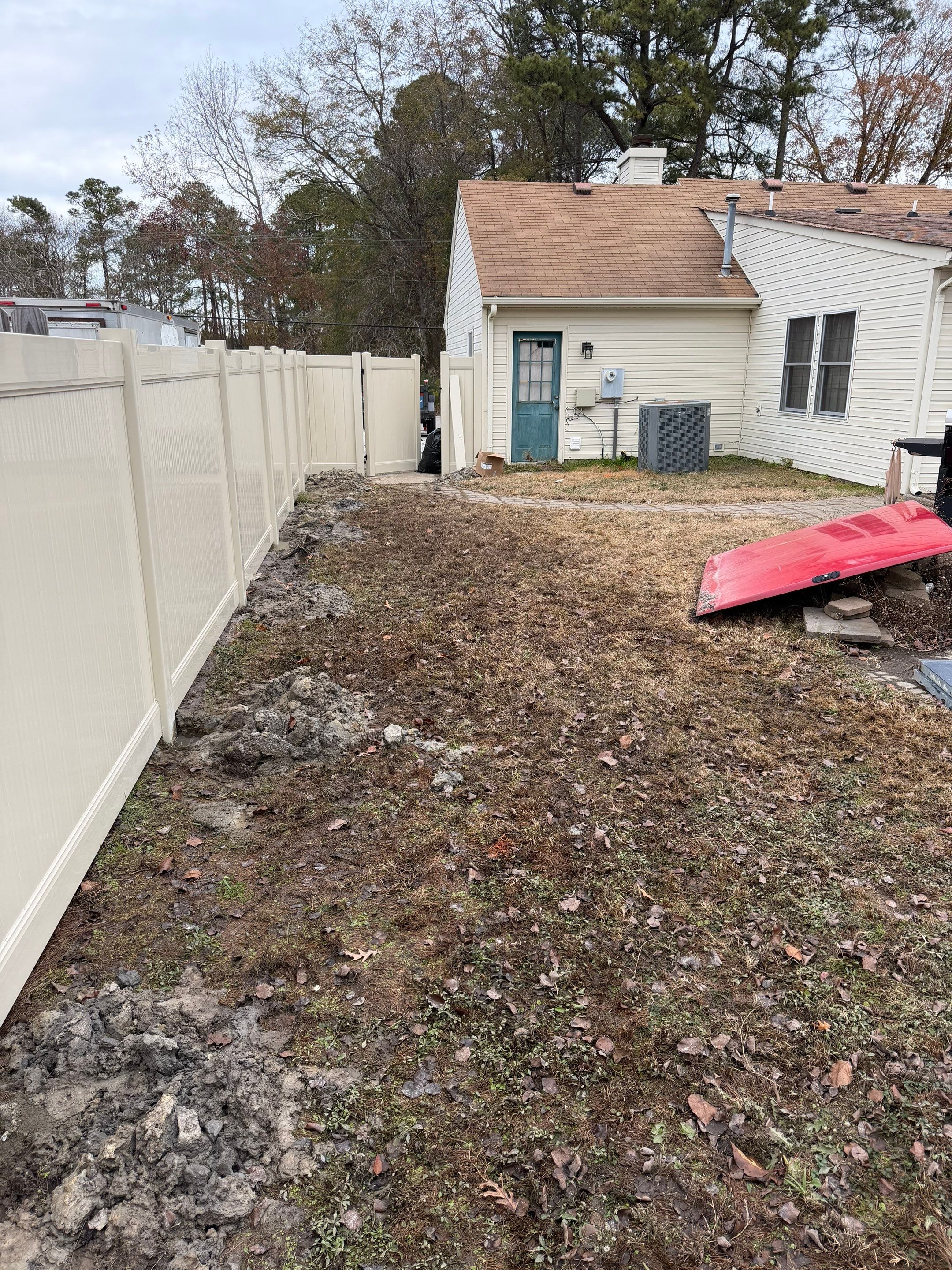 A Clean Line, A Bold Statement by Tidewater Fence