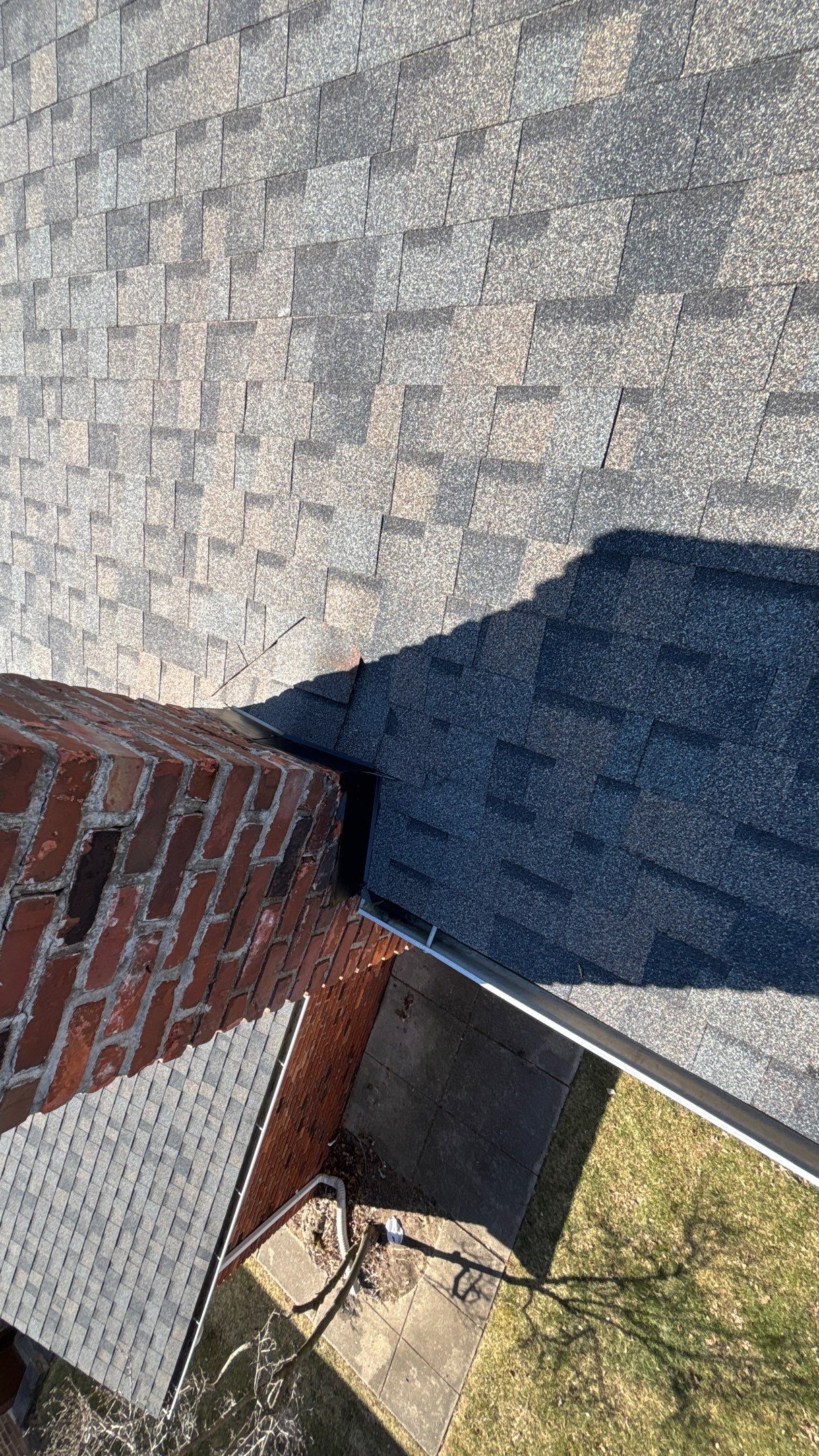 Siding Replacement using Alside Charcoal Smoke and Roof Replacement using Owens Corning Peppercorn by 180 Contractors