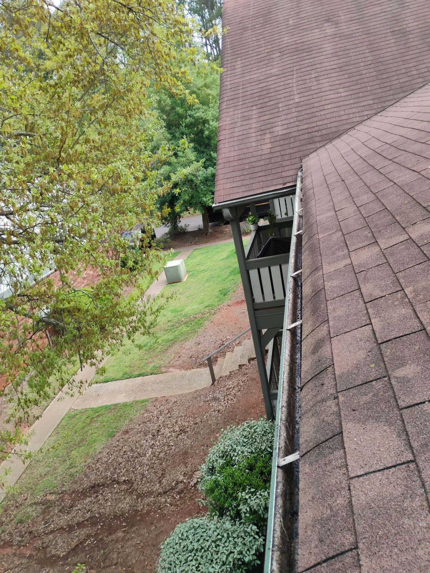 Commercial gutter cleaning Athens, GA after photo with clean gutters