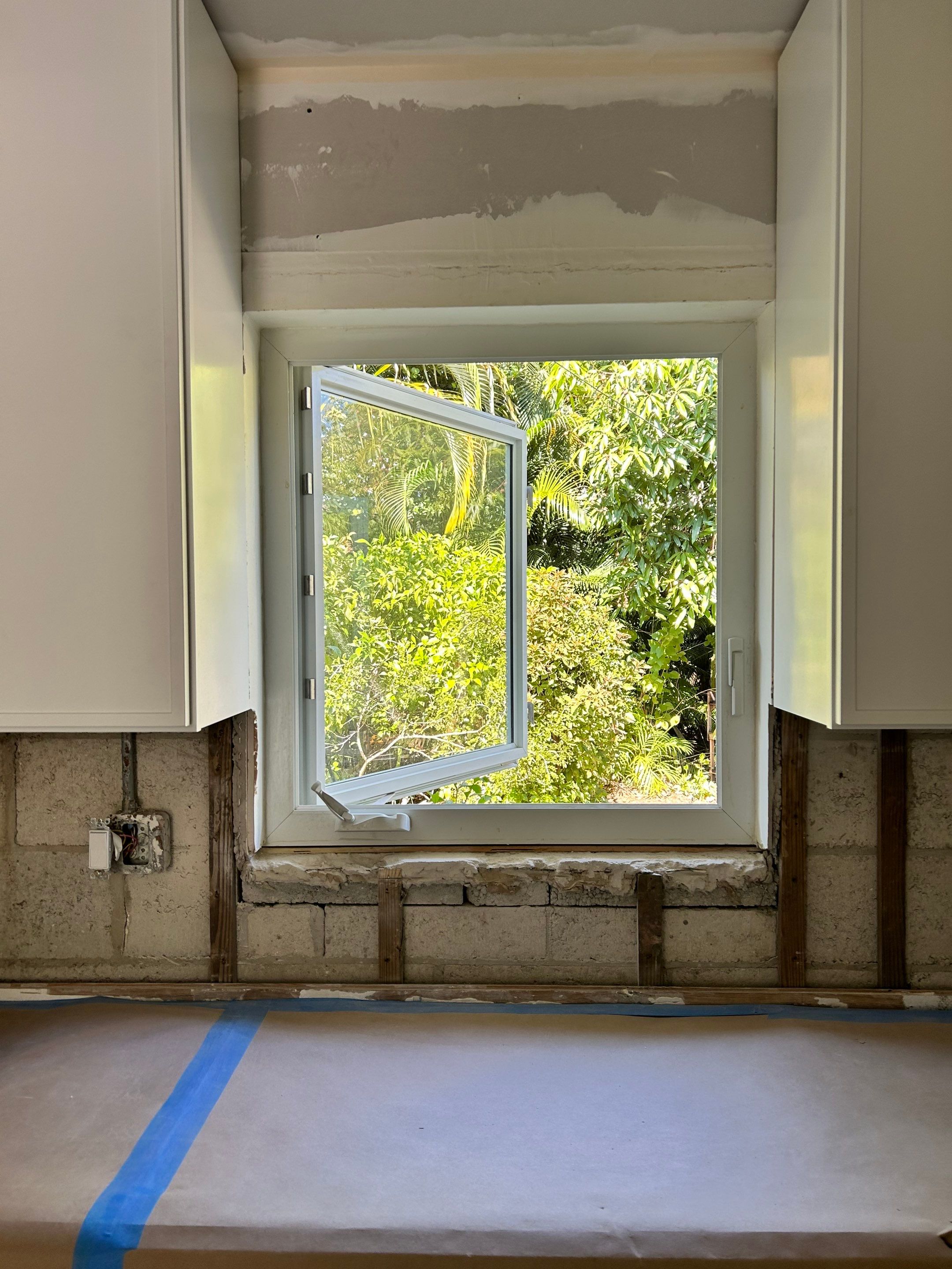 Blue Backsplash - Delray Beach by Hevi Tile