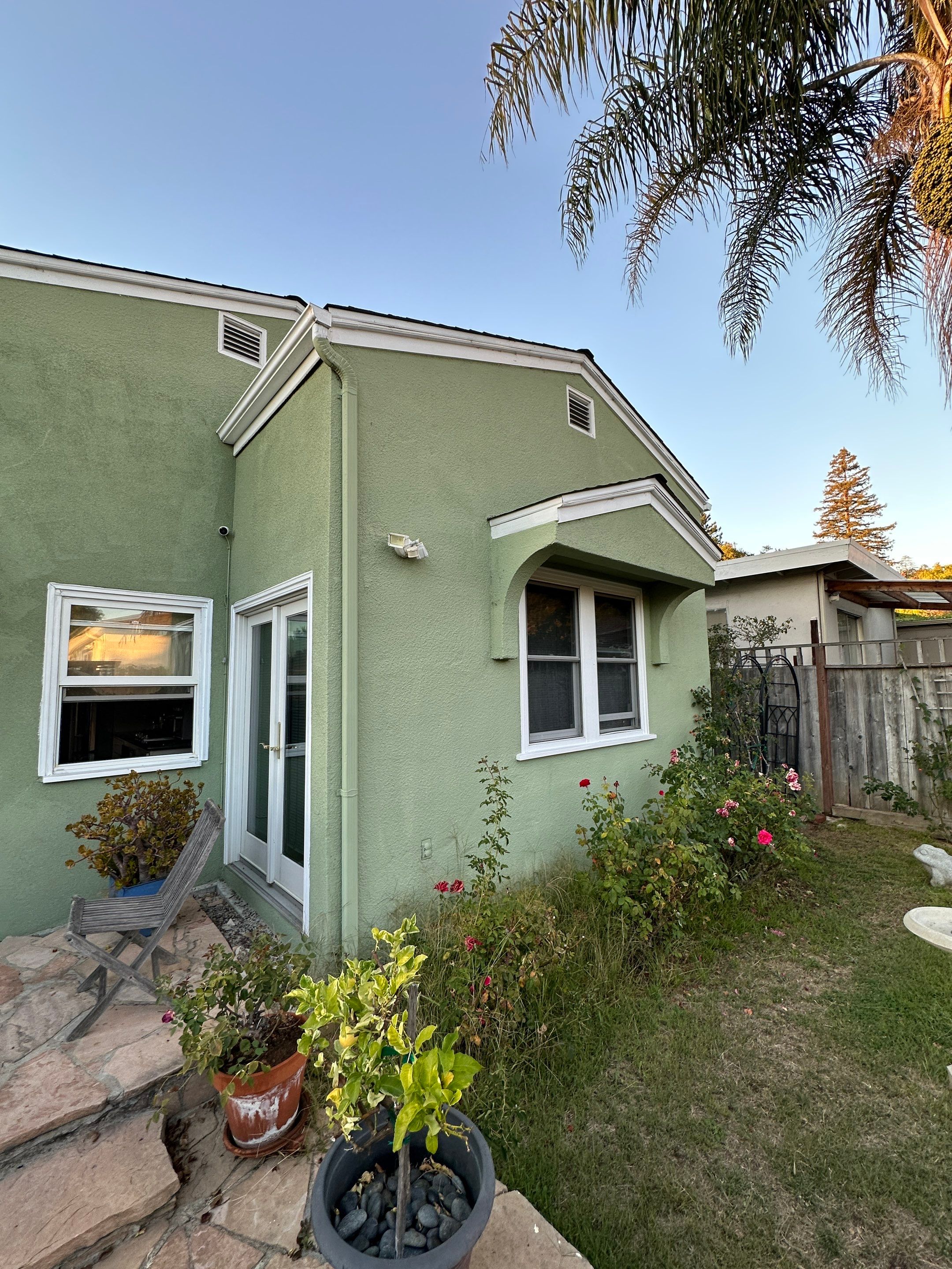 Exterior Painting using Sherwin-Williams  by Herrera’s Bay Area Painting inc.