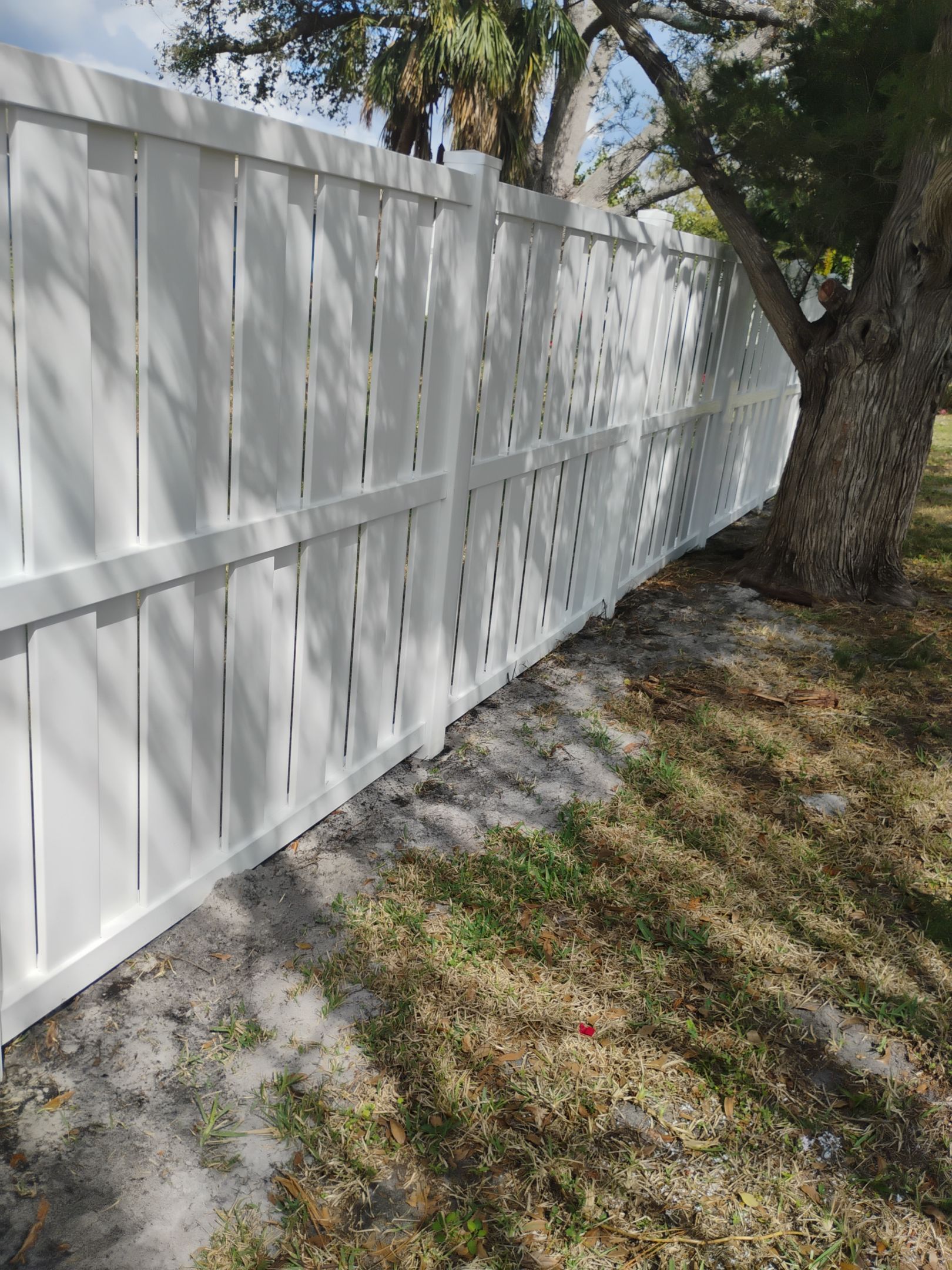 Vinyl Shadowbox Installation in Venice by True Fence LLC