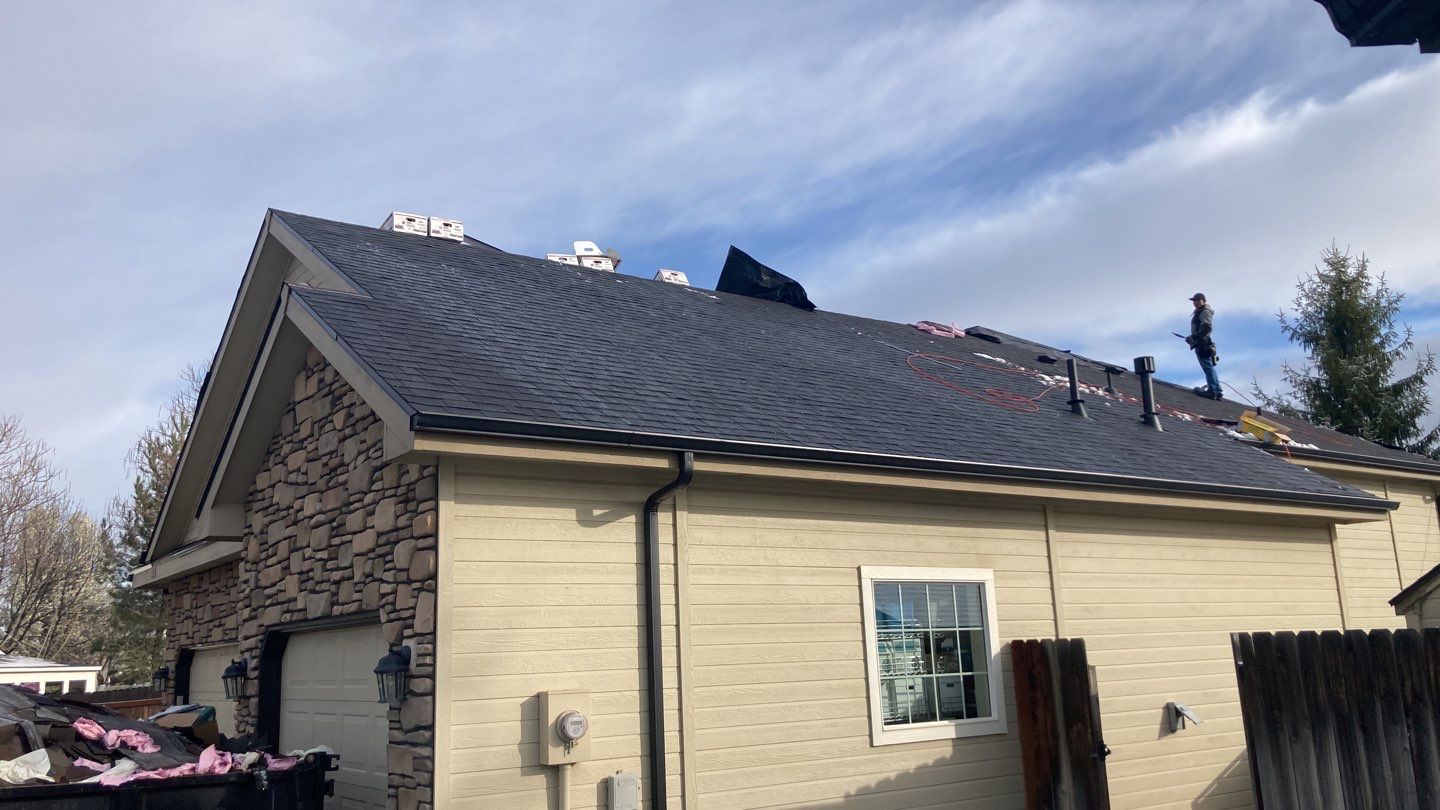 Beautifully maintained two story home with Duration Onyx Black located in Meridian by ID Roofing LLC