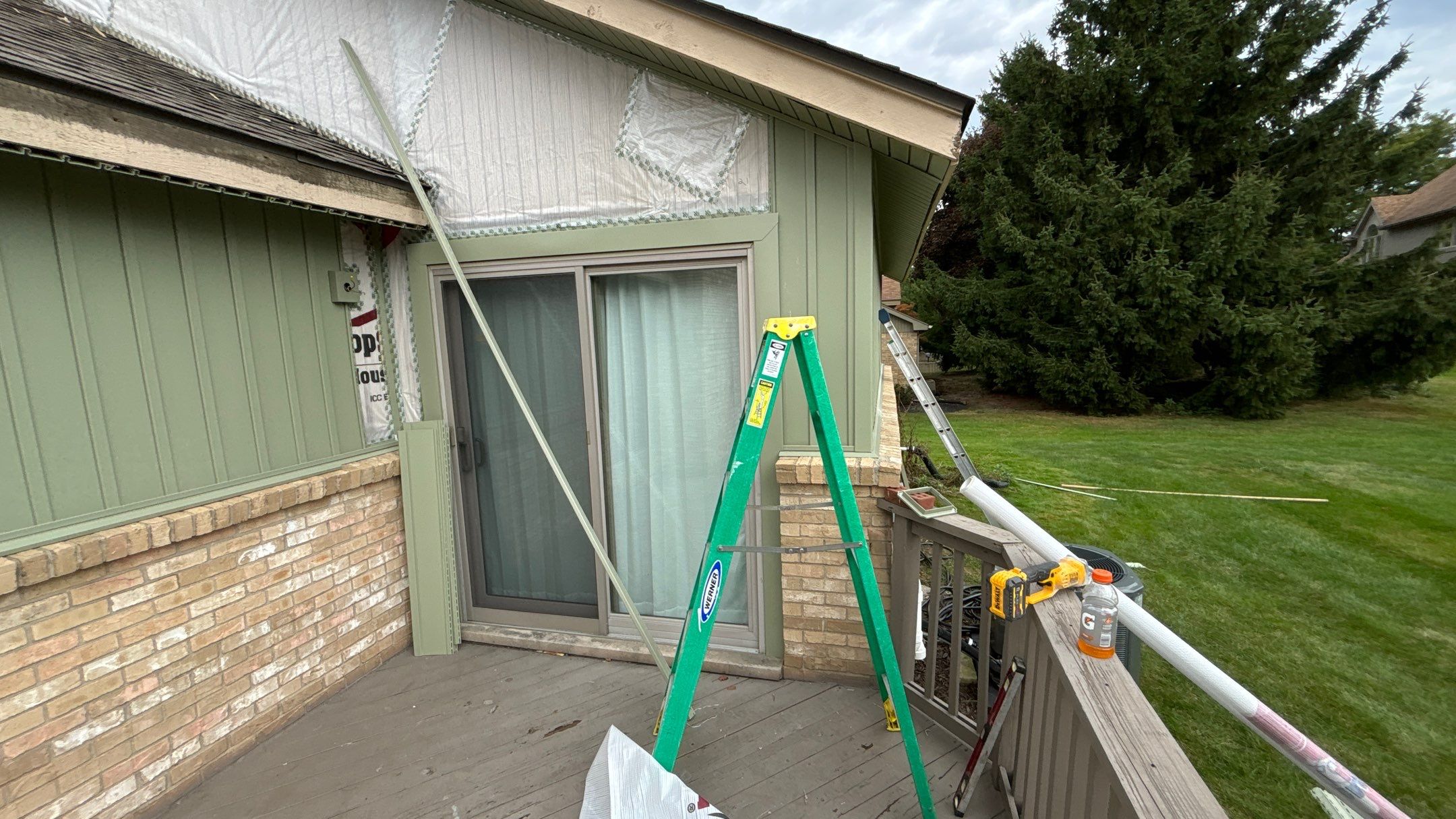 Siding Replacement using Alside 7" B&B by 180 Contractors