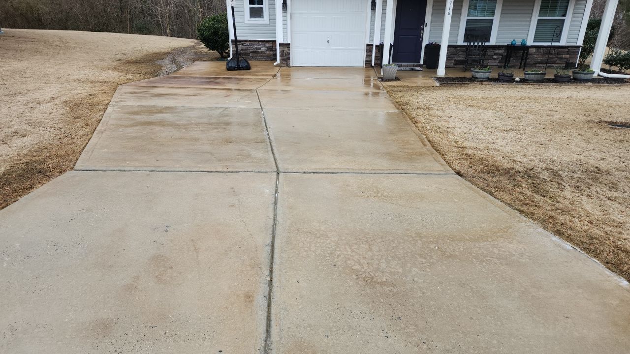 House Wash using cleaner by Power Wash Masters LLC