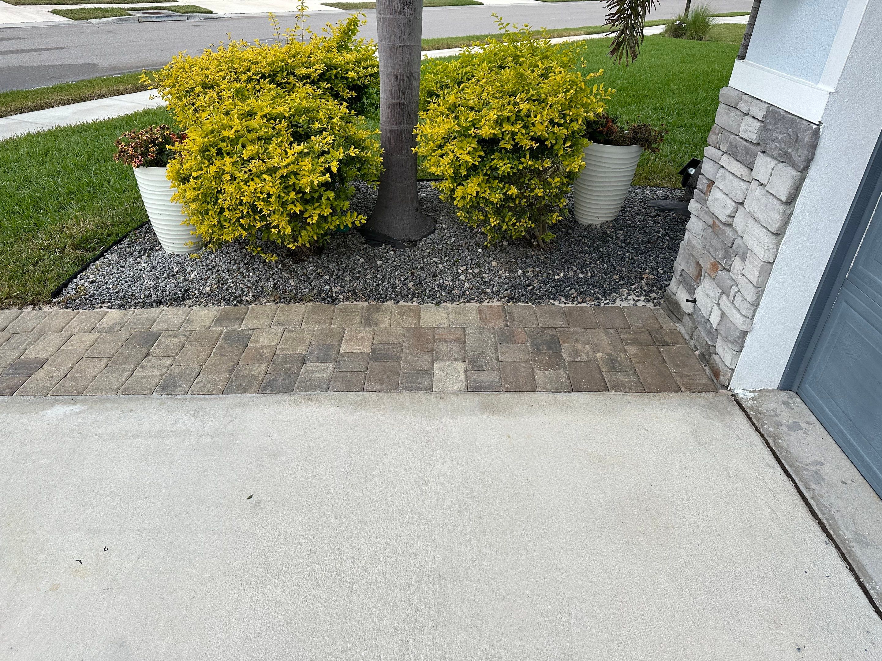 Roof Cleaning, Driveway Cleaning & Paver Patio Cleaning in Willow Palms Estates, Palmetto, FL | Sunshine AquaWash by Sunshine AquaWash