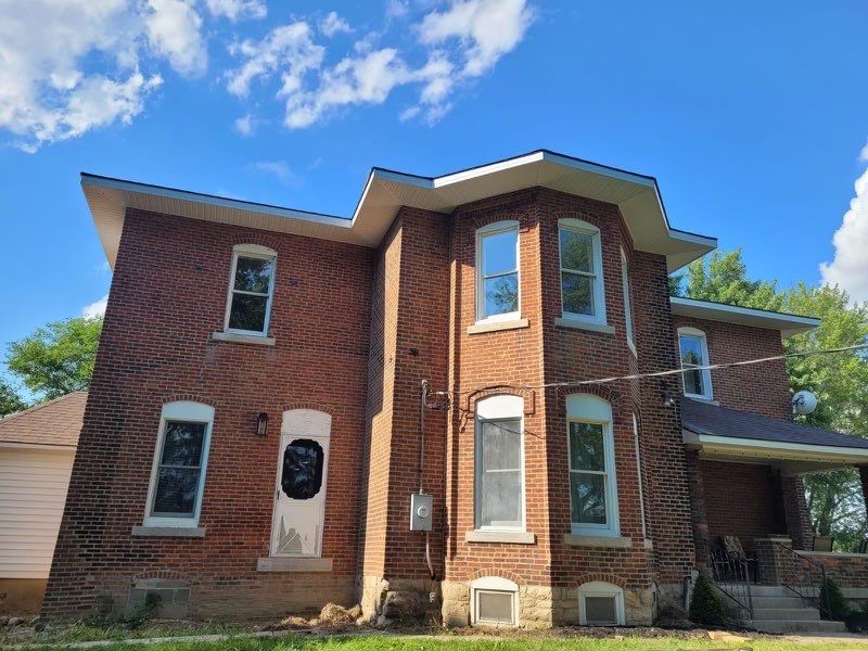 Soffit/fascia/gutter replacement by Nitro Roofing and Construction