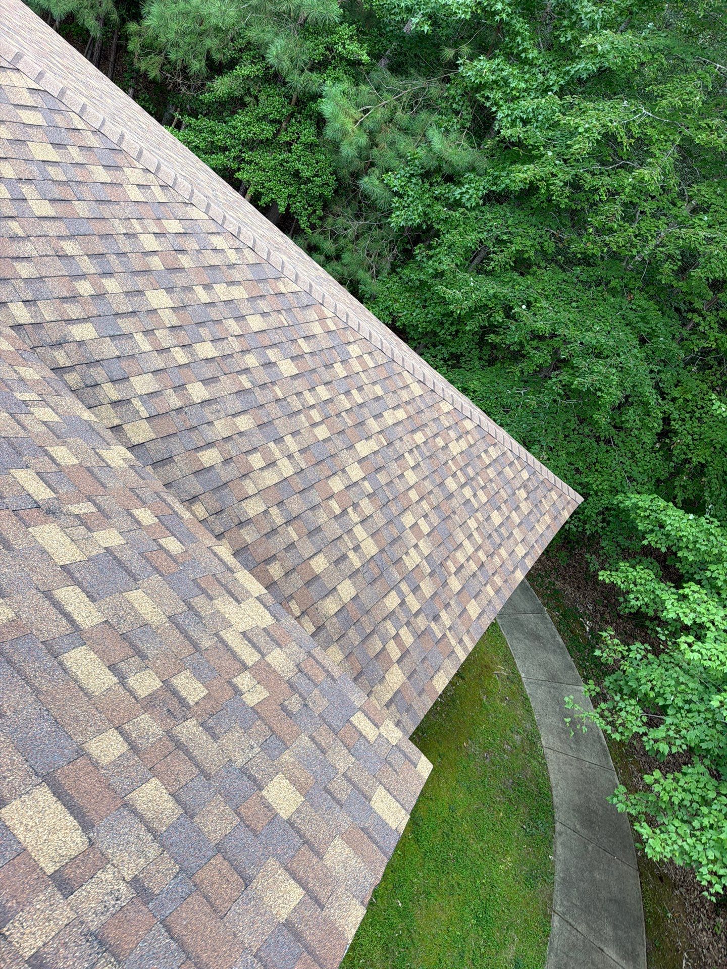 Comprehensive Asphalt Shingle Roof Replacement in Mathews, Virginia by Cade Construction