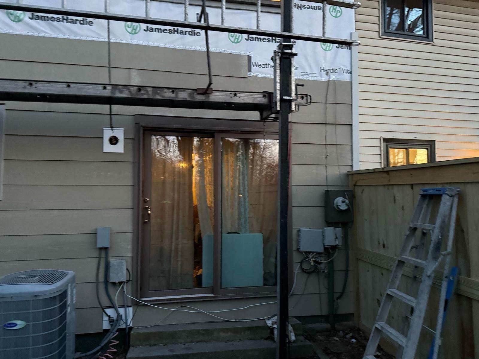 Reston: Residential Siding Replacement with James Hardie Statement Beaded Plank in Cappuccino Muffin by RM Banning, Inc.