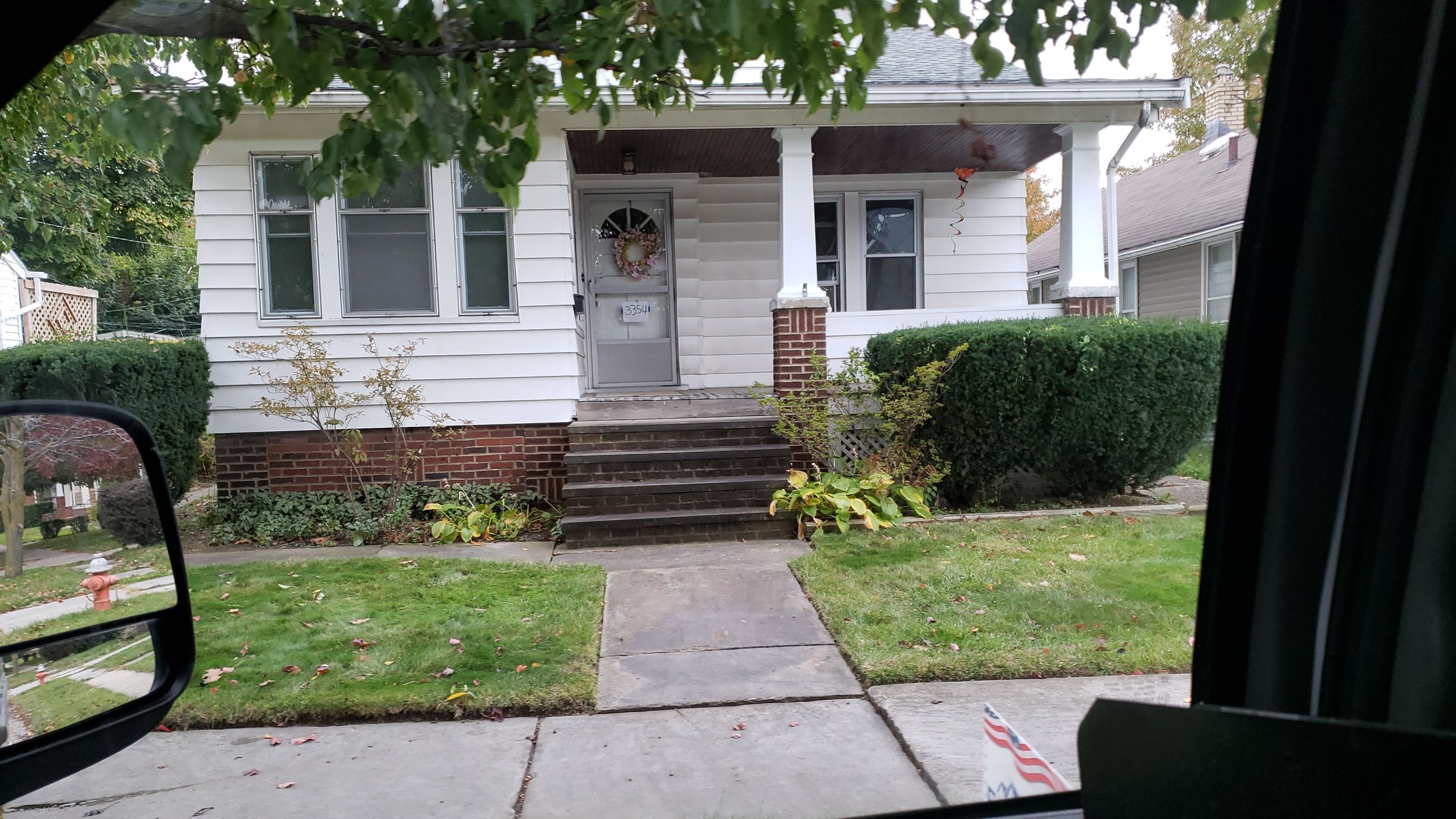 ATLAS PINNACLE COLOR: HEARTHSTONE DRIP EDGE: WHITE by Eagle Eye Roofing