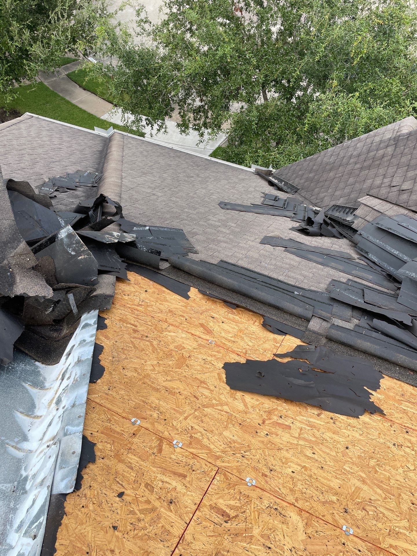 Residential Roofing Installation using Owen's Corning Duration (Lifetime) Shingles by Roof Repair Company
