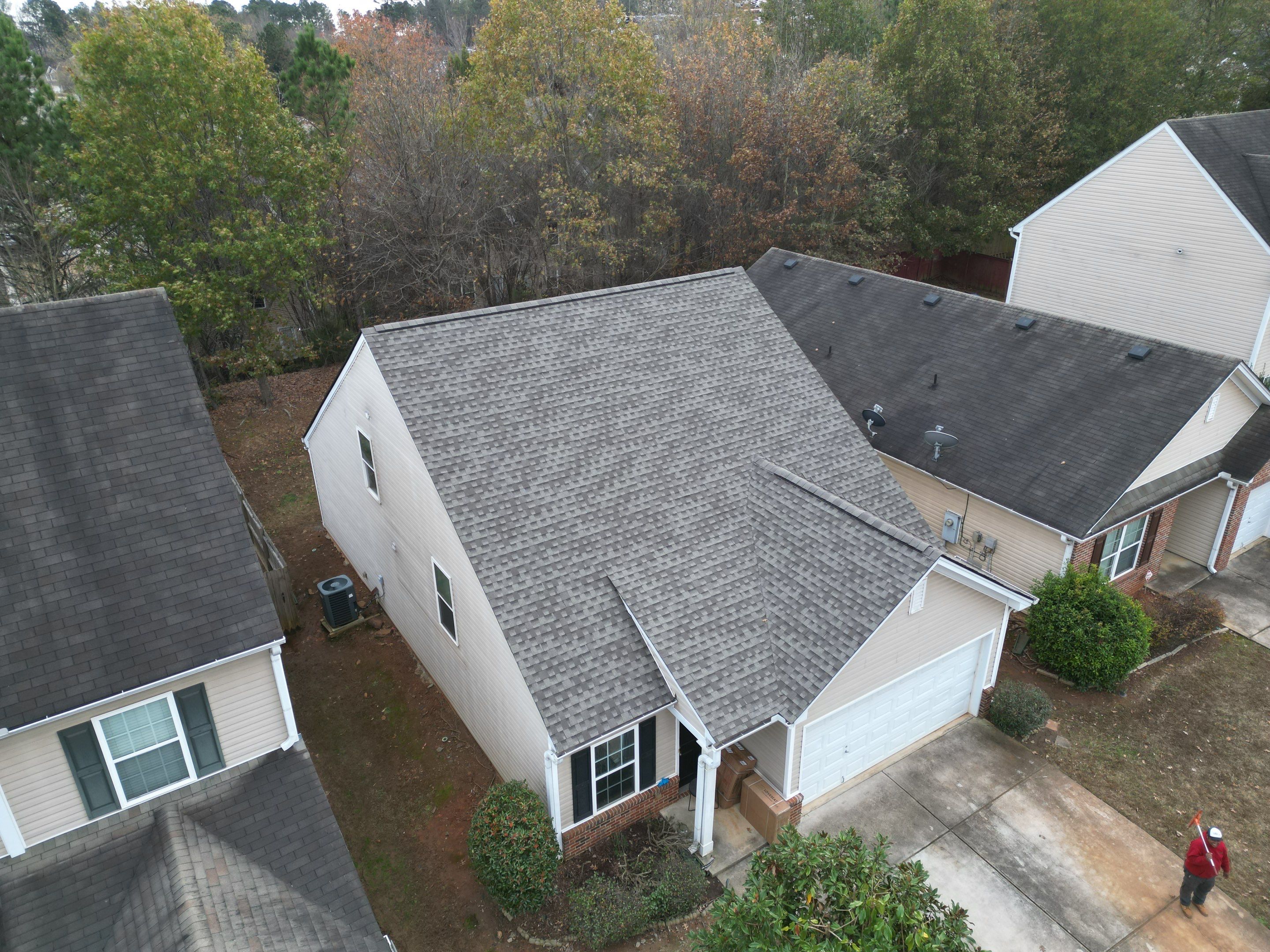 Wind Damage by Deerfield Roofing LLC