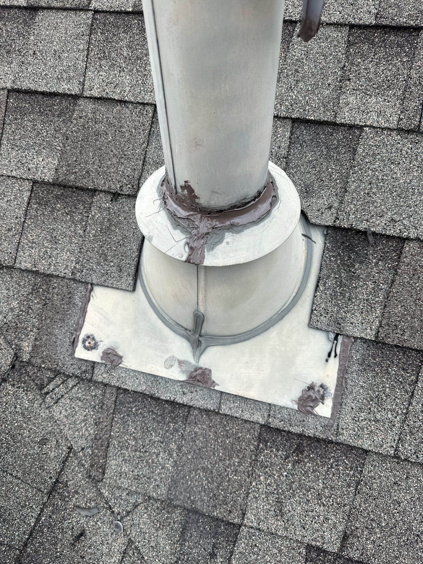 Hail Damage using Owen's Corning Duration (Lifetime) Shingles by Roof Repair Company