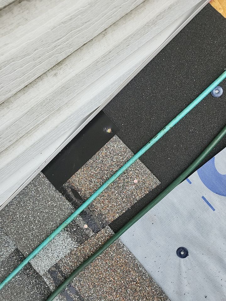 ATLAS PINNACLE COLOR: COASTAL GRANITE by Eagle Eye Roofing