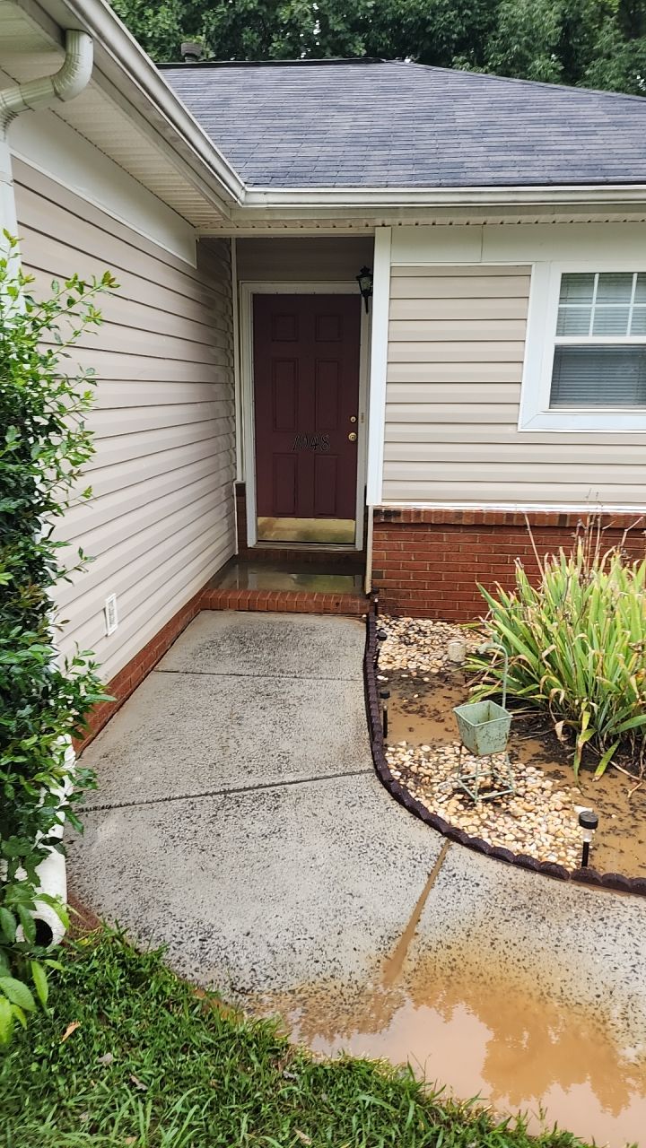 House Wash using cleaner by Power Wash Masters LLC