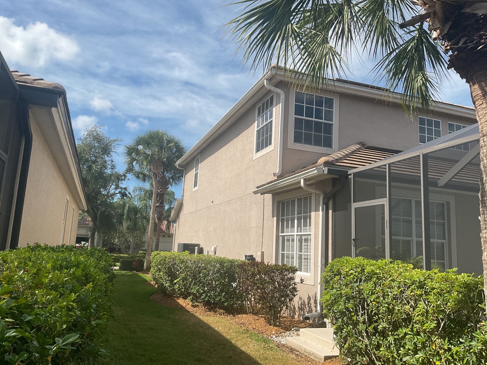 6-Inch Seamless Gutters in Fort Myers FL by Gutter Professor by Gutter Professors