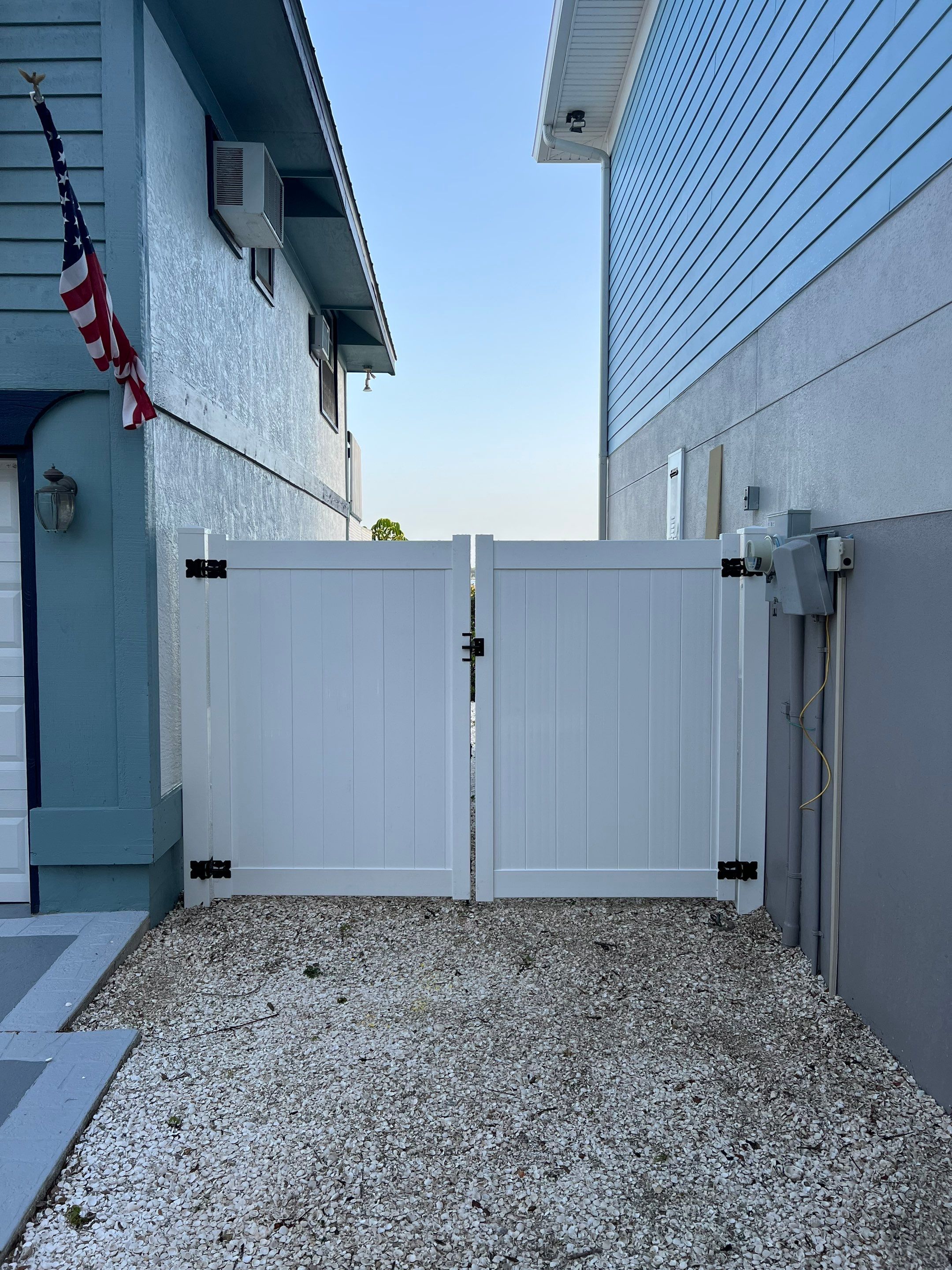 Palmetto, FL 6ft. Tall White Vinyl Privacy Fence  by Asap fence and gates, LLC
